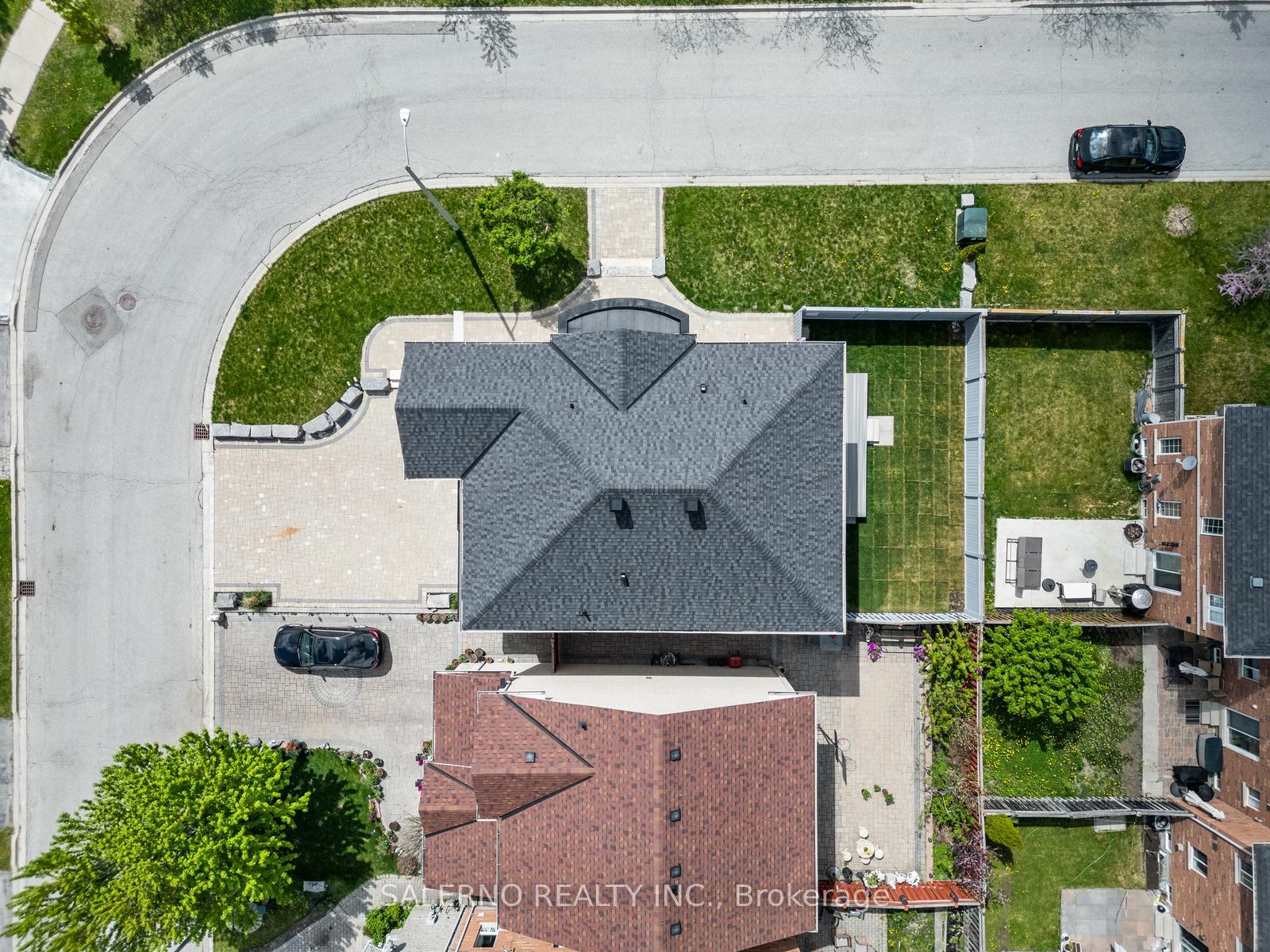 Photo 43 of 64 Dolce Crescent, Vaughan, Vellore Village — HOMEH
