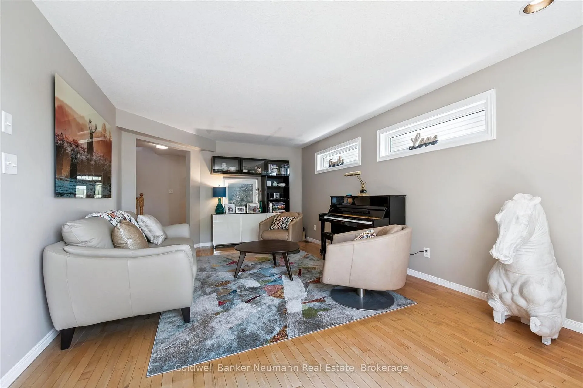 Photo 11 of 147 Milson Crescent, Guelph, Kortright Hills — HOMEH