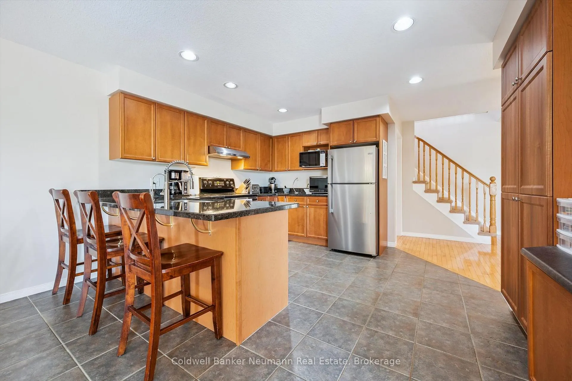 Photo 13 of 147 Milson Crescent, Guelph, Kortright Hills — HOMEH