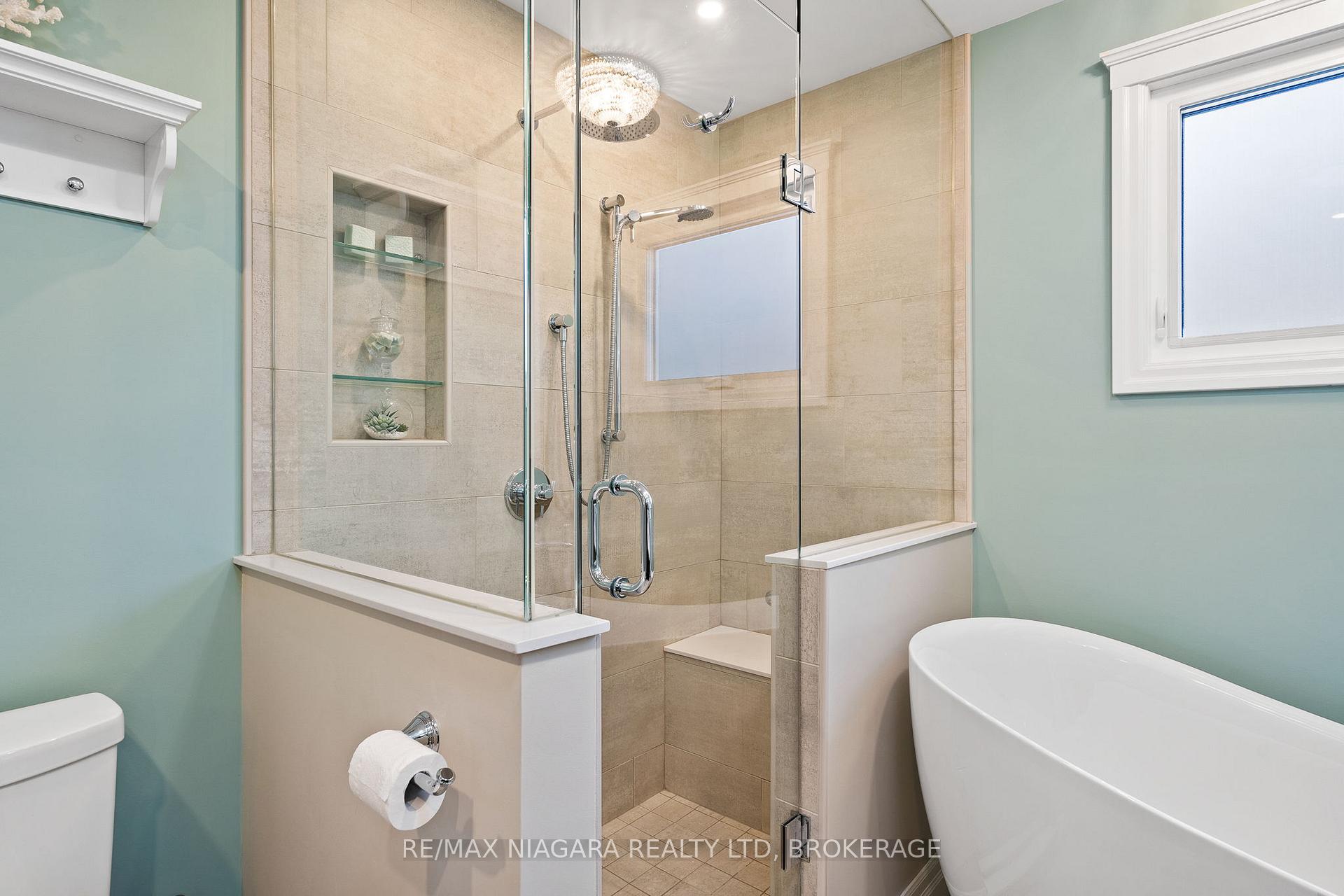 Photo 14 of 107 Westland Street, St. Catharines, Rykert/Vansickle — HOMEH