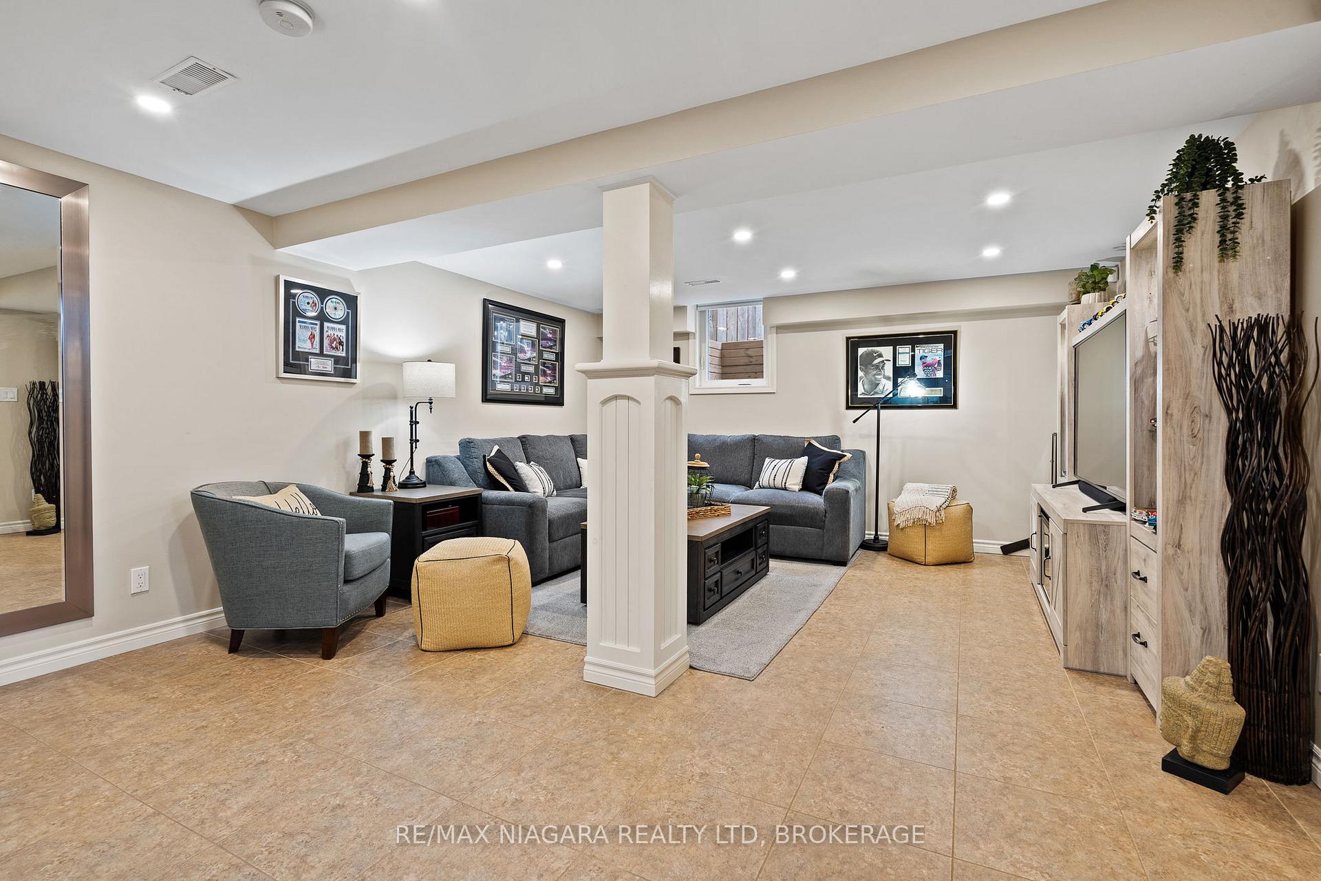Photo 25 of 107 Westland Street, St. Catharines, Rykert/Vansickle — HOMEH
