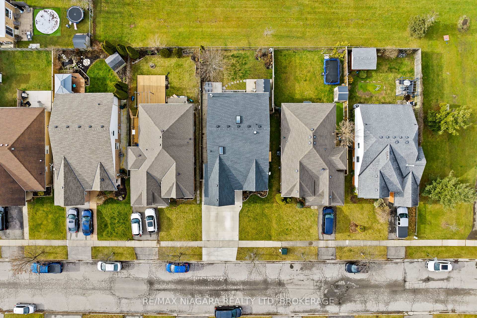 Photo 37 of 107 Westland Street, St. Catharines, Rykert/Vansickle — HOMEH