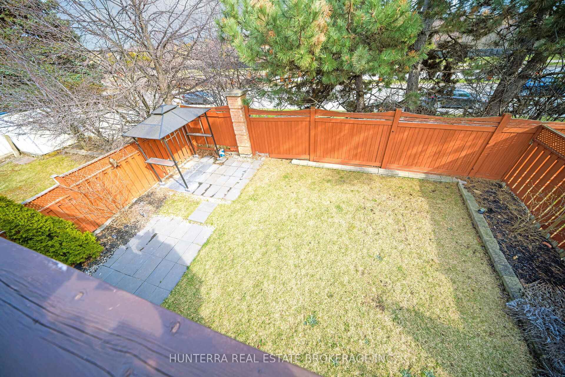 Photo 31 of 38 Pebblestone Circle, Brampton, Brampton West — HOMEH