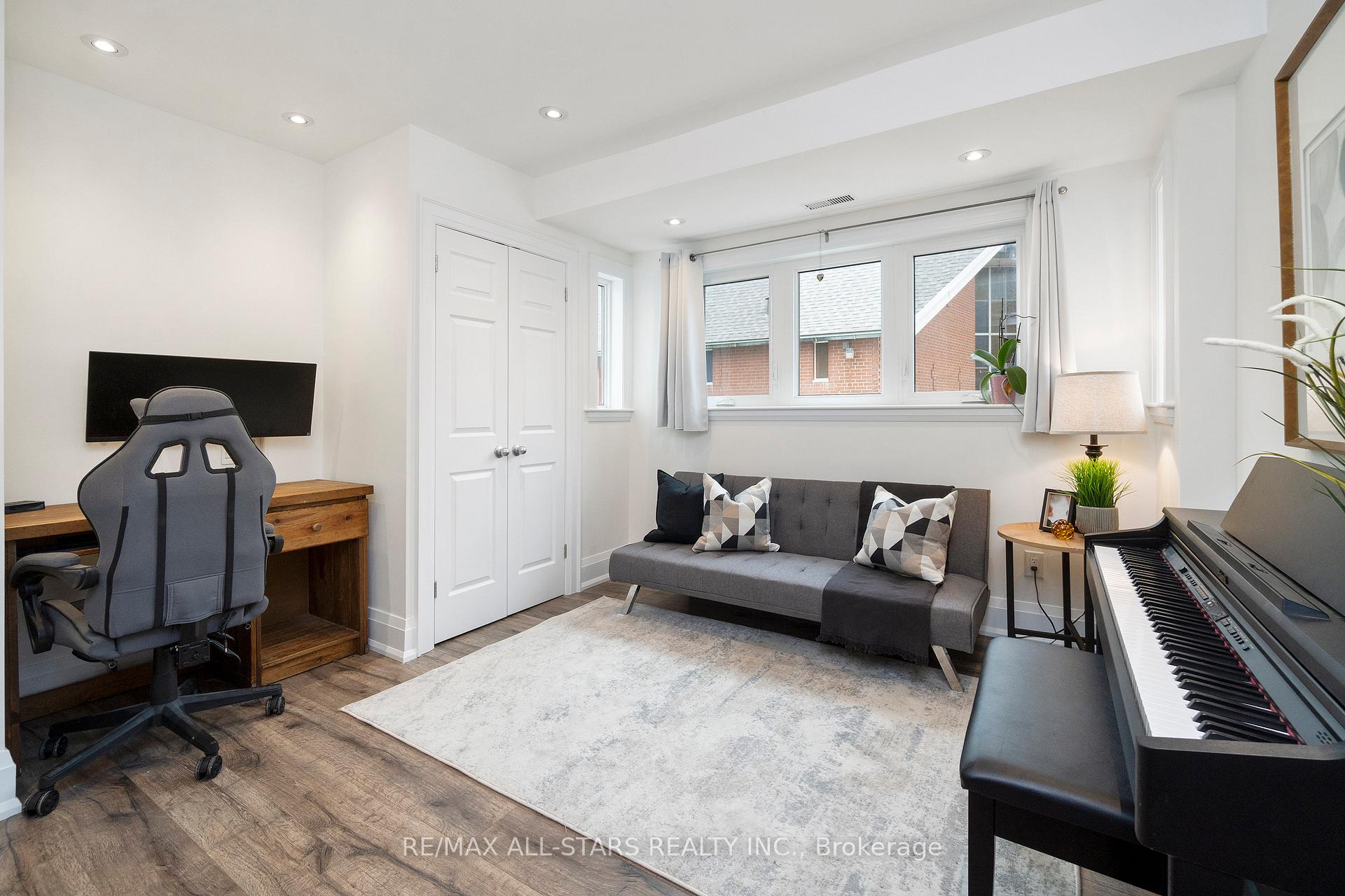 Photo 16 of 156 Leslie Street, Toronto, South Riverdale — HOMEH