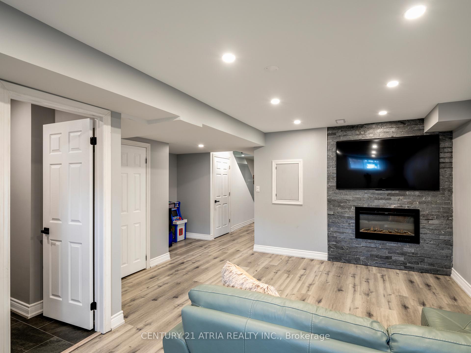 Photo 23 of 1109 Stantin Street, Innisfil, Lefroy — HOMEH