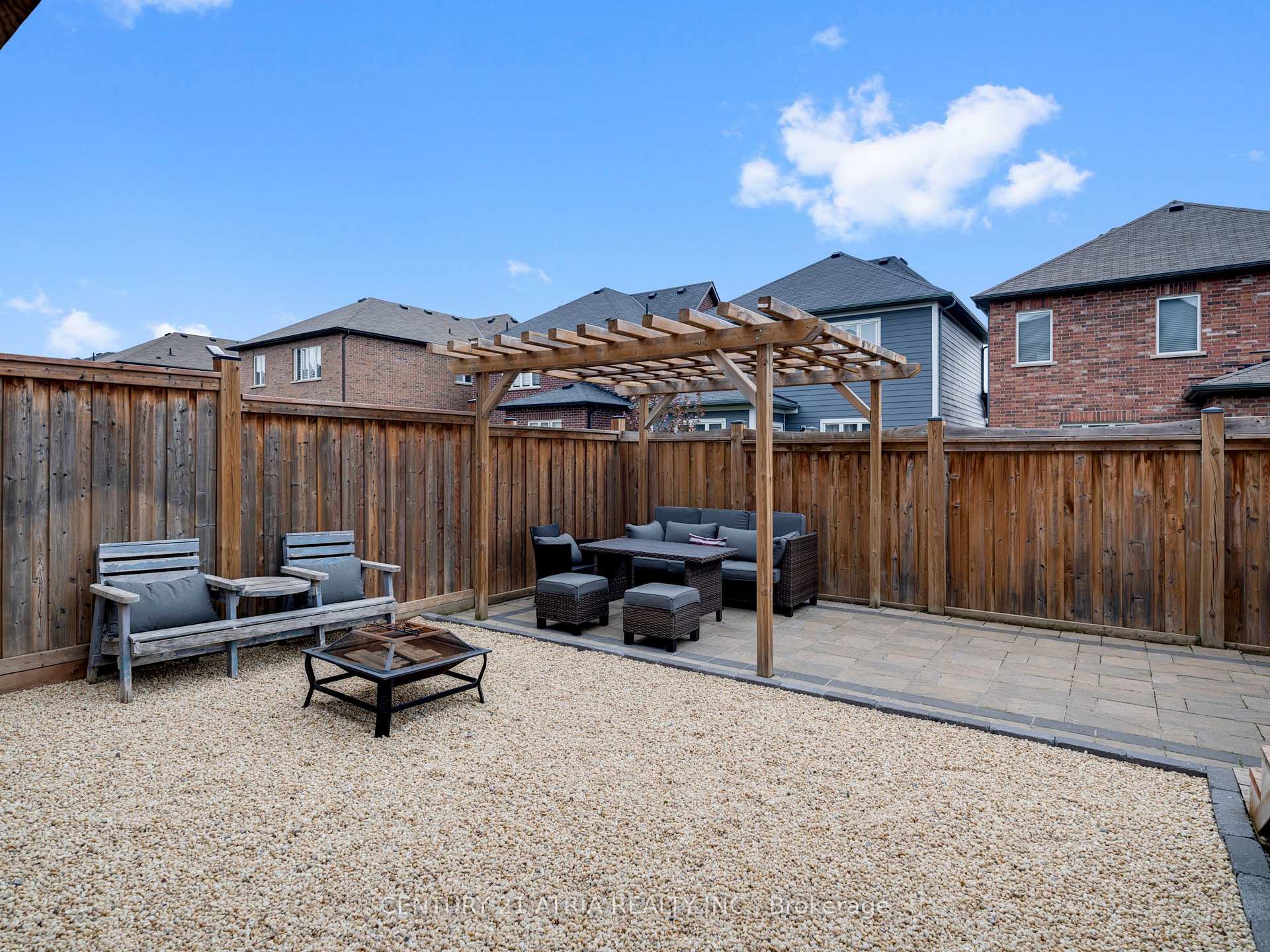 Photo 25 of 1109 Stantin Street, Innisfil, Lefroy — HOMEH