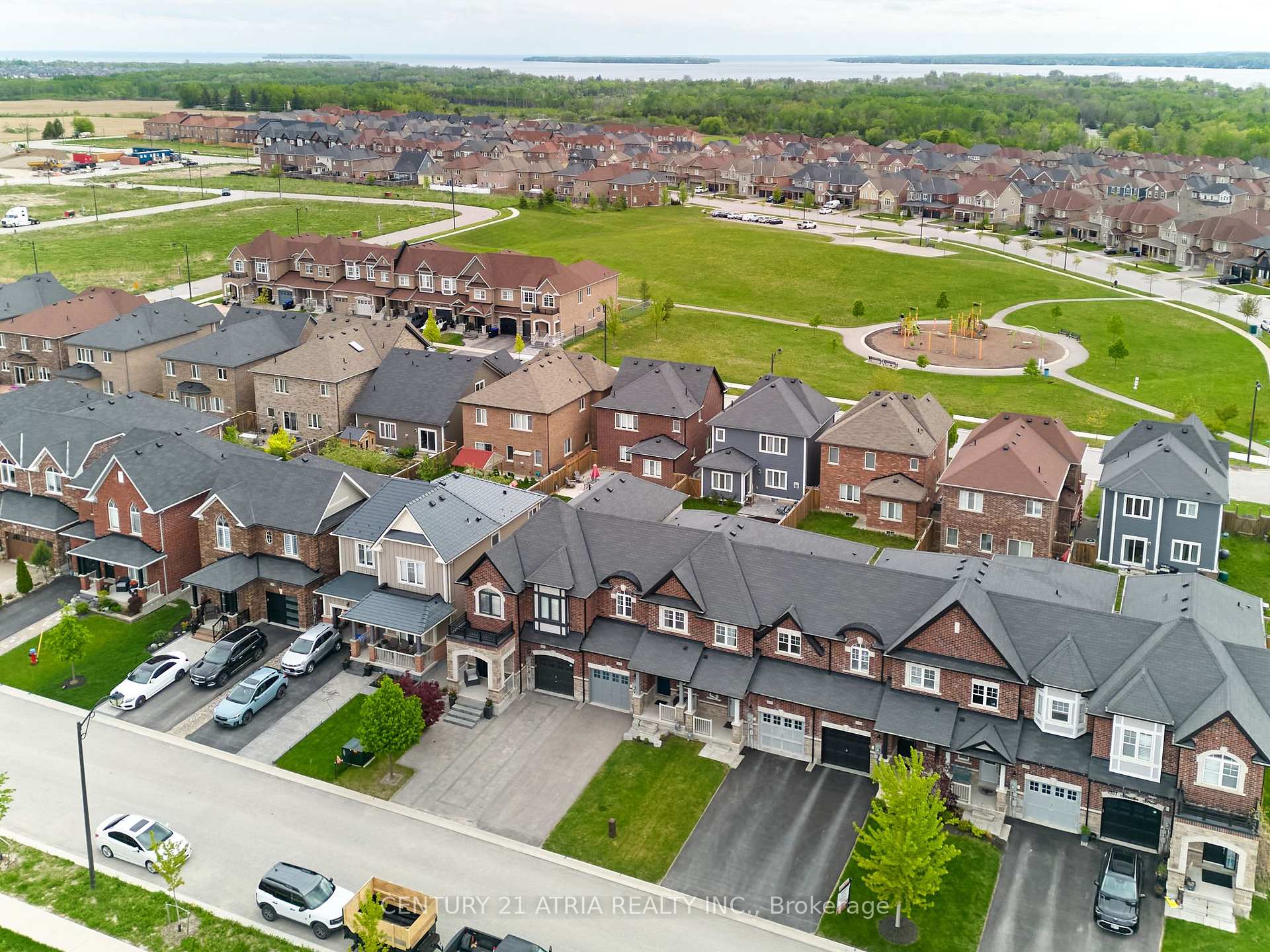Photo 26 of 1109 Stantin Street, Innisfil, Lefroy — HOMEH