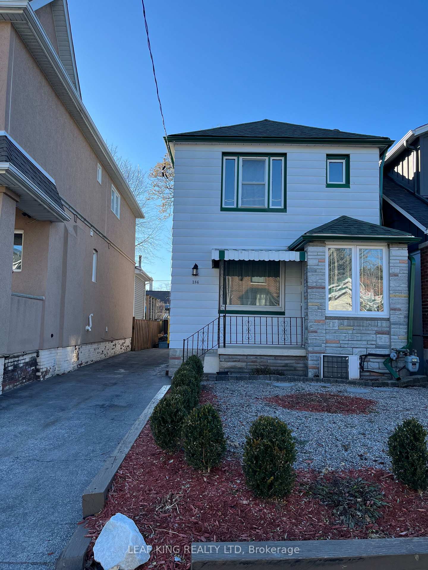 Photo 1 of Unit Main & Up, 186 Woodmount Avenue, Toronto, Danforth Village-East York — HOMEH