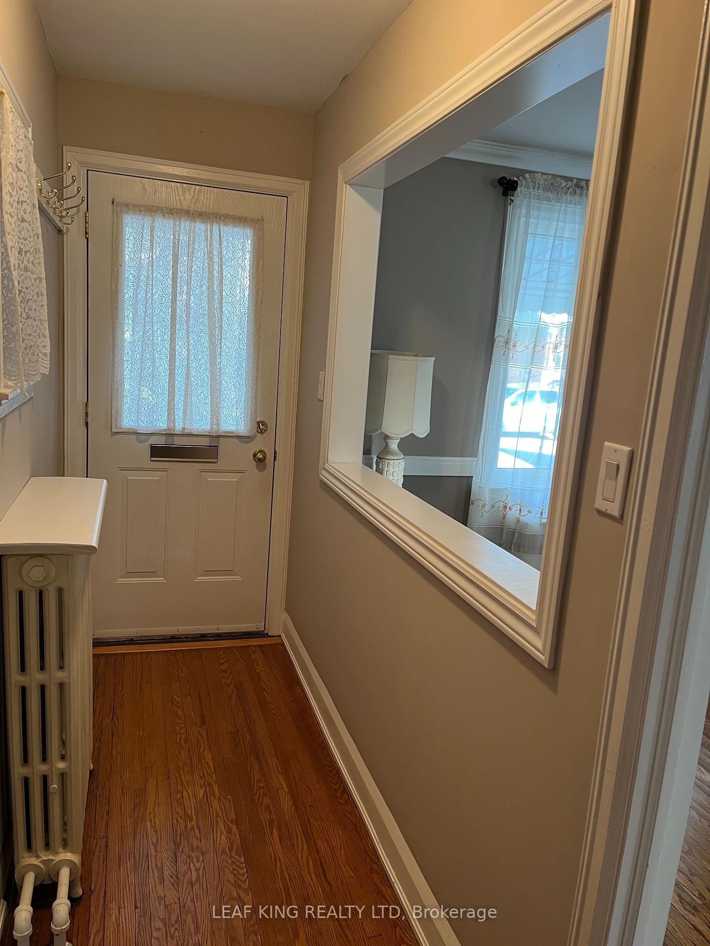 Photo 4 of Unit Main & Up, 186 Woodmount Avenue, Toronto, Danforth Village-East York — HOMEH