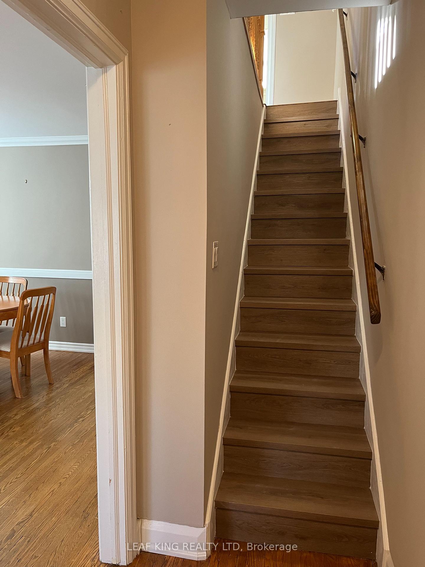 Photo 12 of Unit Main & Up, 186 Woodmount Avenue, Toronto, Danforth Village-East York — HOMEH