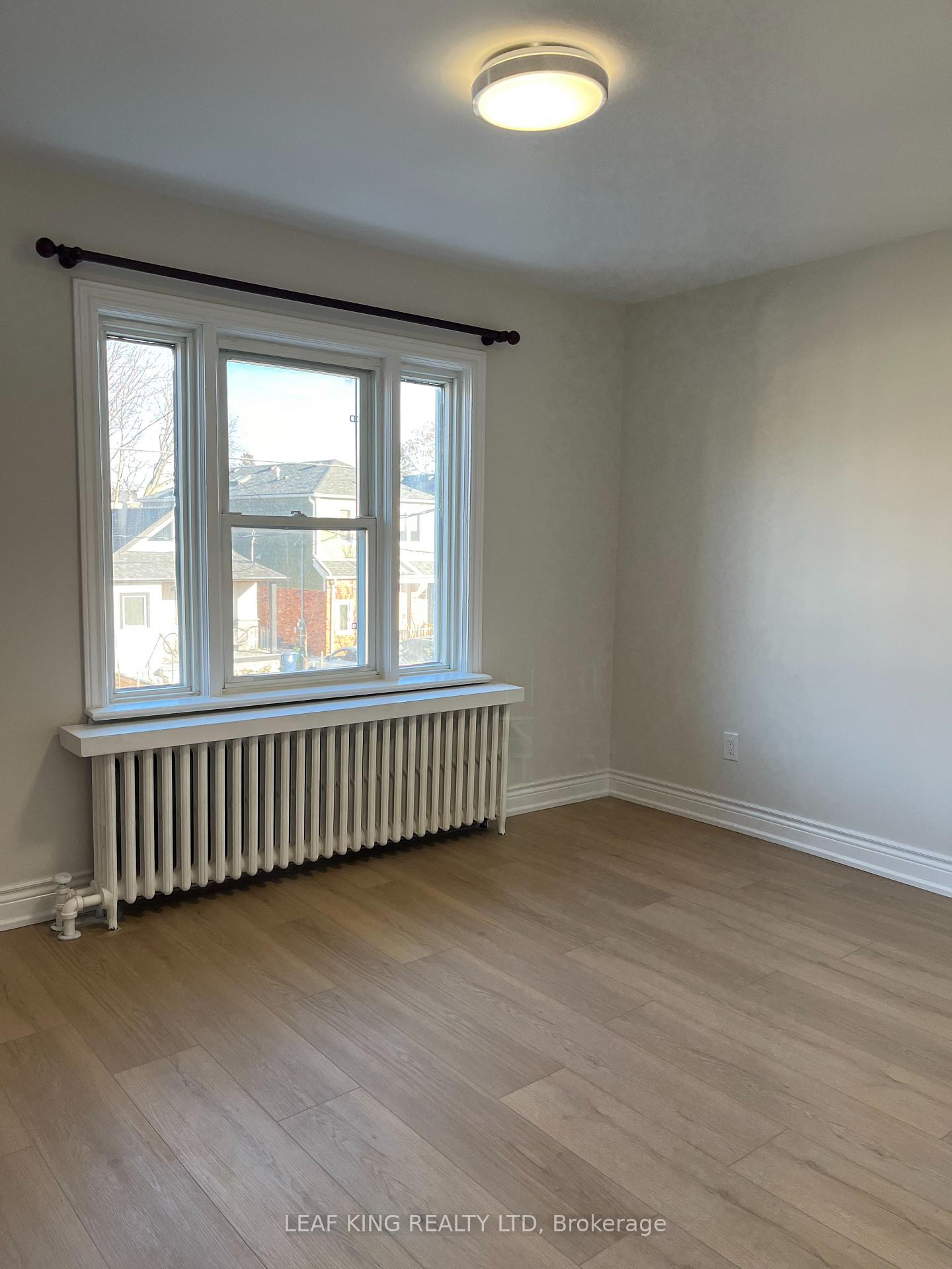 Photo 15 of Unit Main & Up, 186 Woodmount Avenue, Toronto, Danforth Village-East York — HOMEH