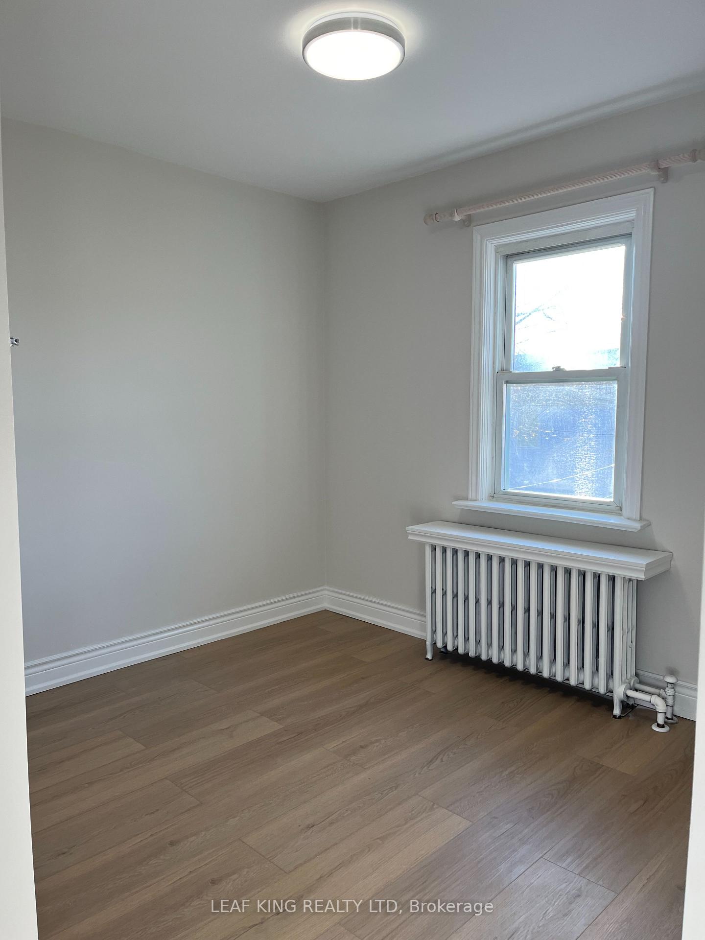 Photo 7 of Unit Main & Up, 186 Woodmount Avenue, Toronto, Danforth Village-East York — HOMEH