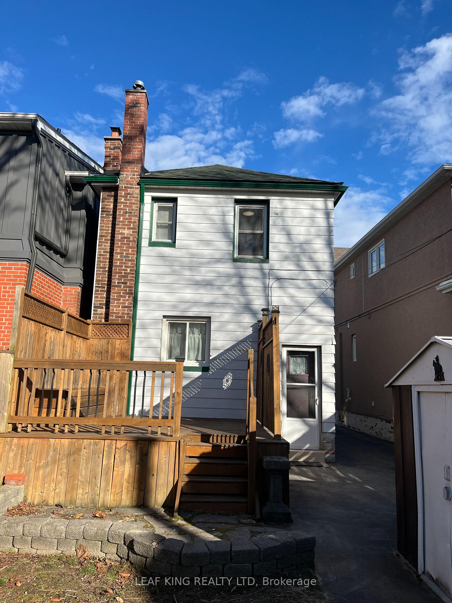 Photo 13 of Unit Main & Up, 186 Woodmount Avenue, Toronto, Danforth Village-East York — HOMEH
