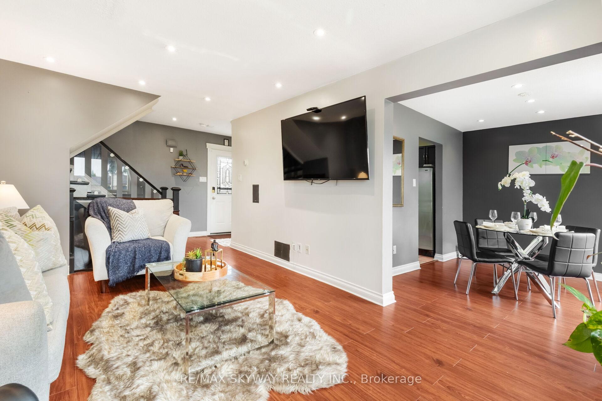 Photo 30 of 82 Festoon Place, Brampton, Southgate — HOMEH