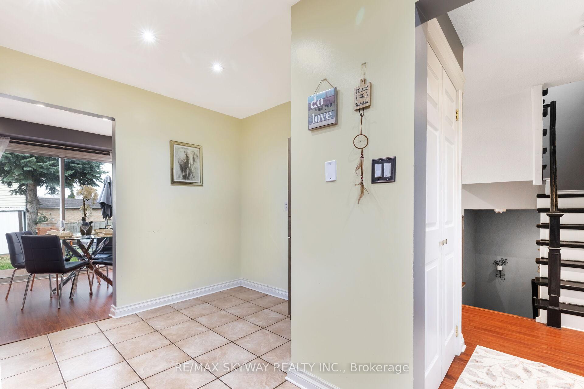 Photo 43 of 82 Festoon Place, Brampton, Southgate — HOMEH