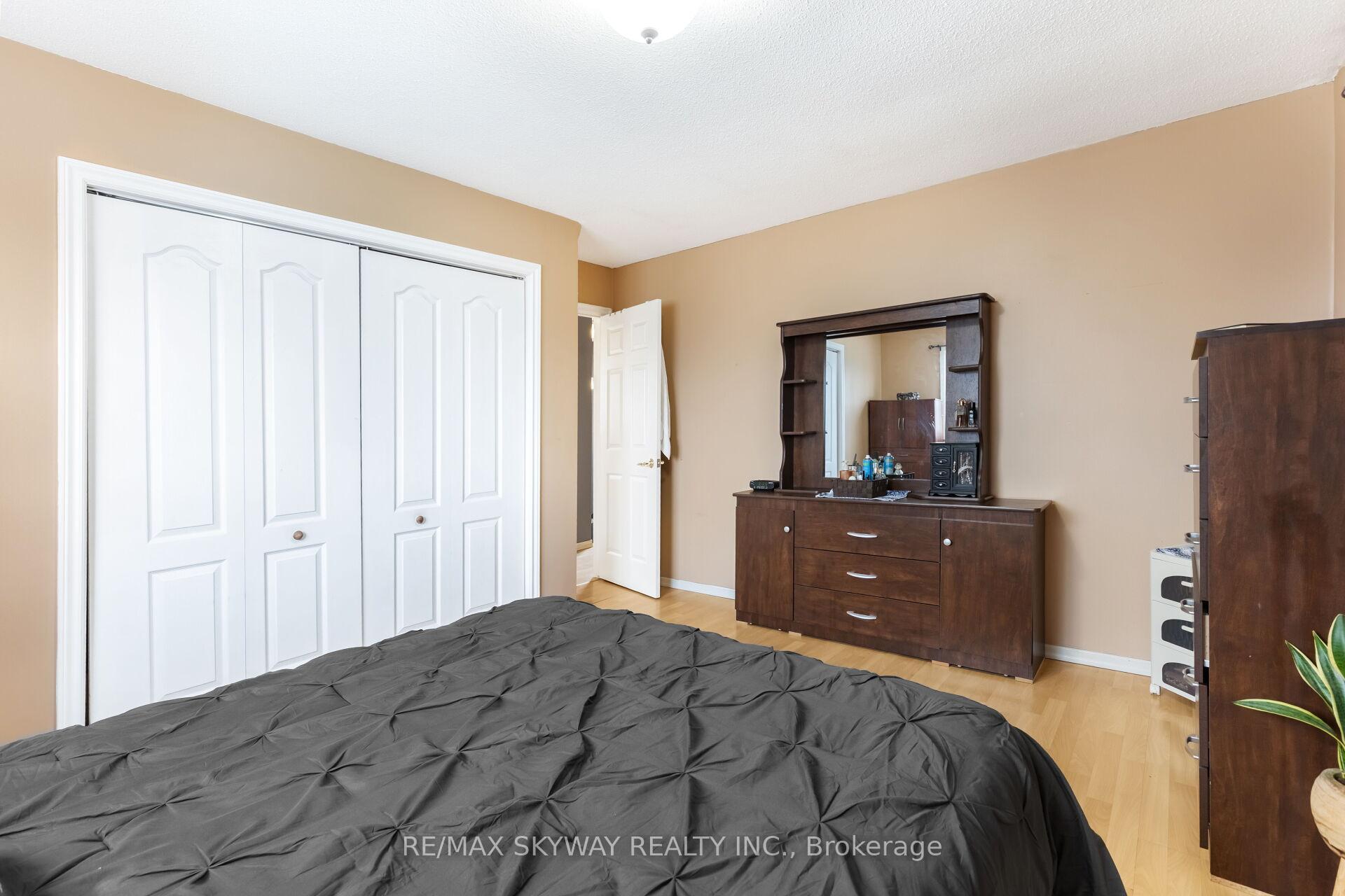 Photo 14 of 82 Festoon Place, Brampton, Southgate — HOMEH