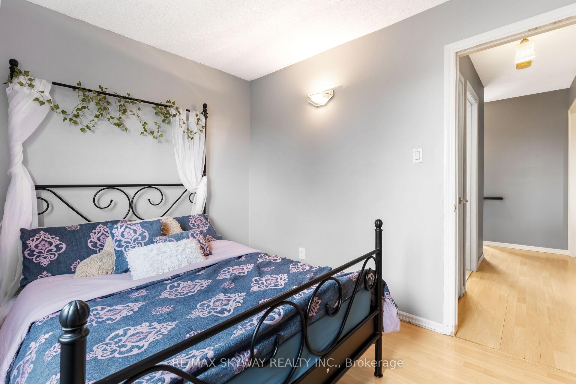 Photo 28 of 82 Festoon Place, Brampton, Southgate — HOMEH
