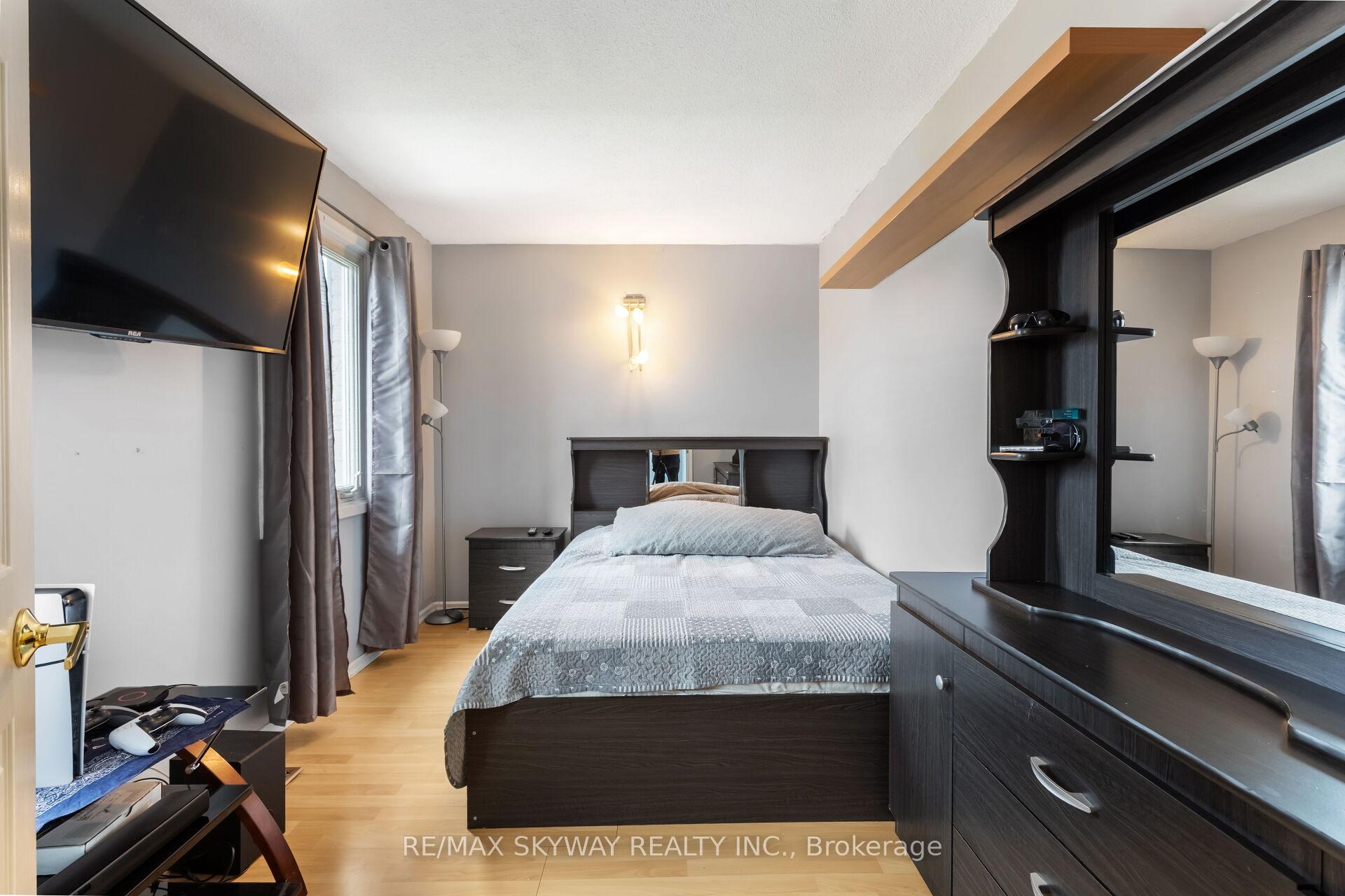 Photo 45 of 82 Festoon Place, Brampton, Southgate — HOMEH