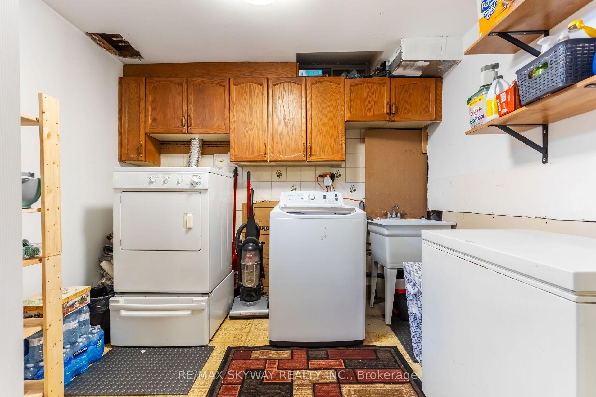 Photo 18 of 82 Festoon Place, Brampton, Southgate — HOMEH