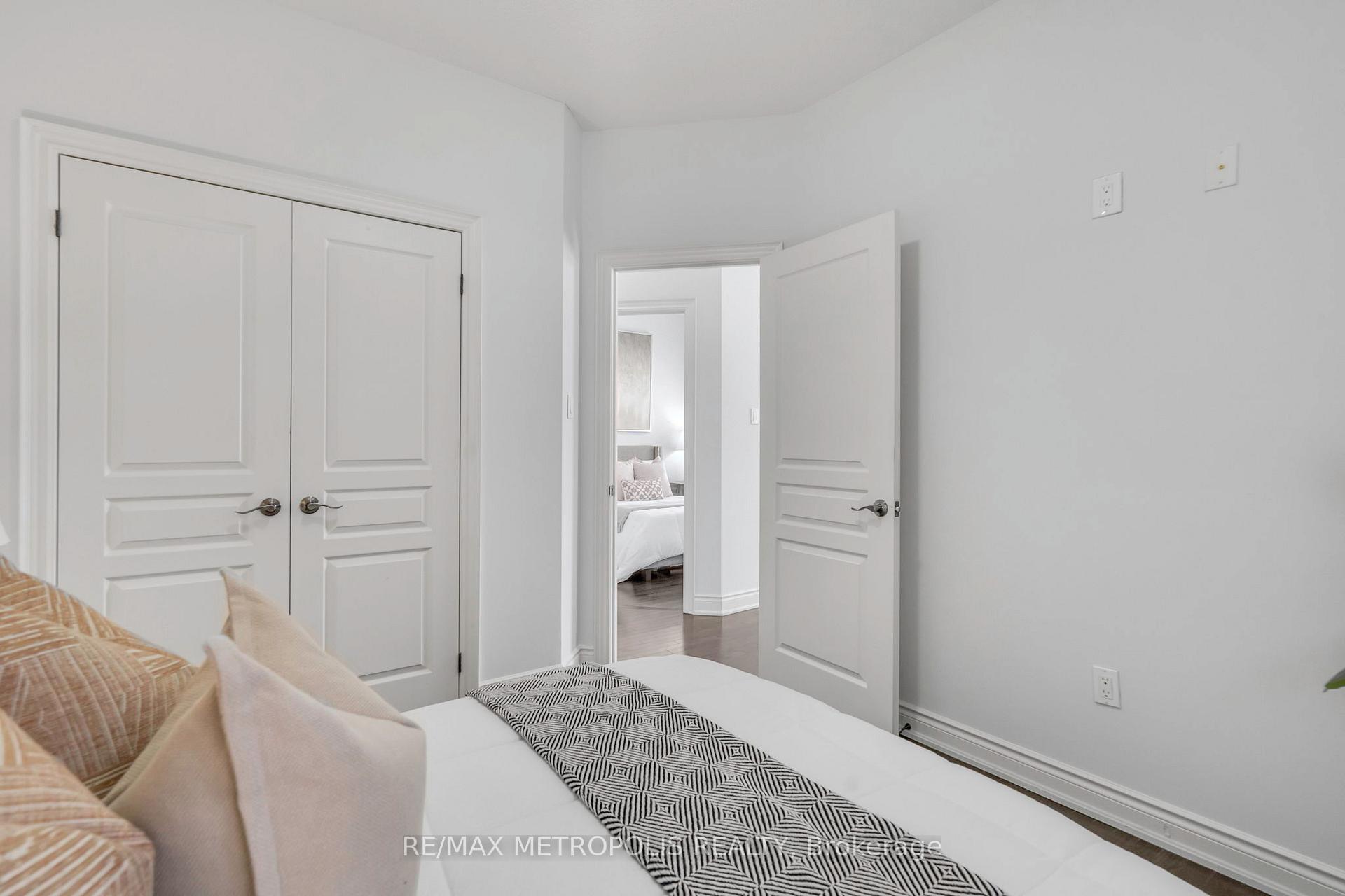 Photo 28 of 27 Dunedin Drive, Vaughan, Kleinburg — HOMEH