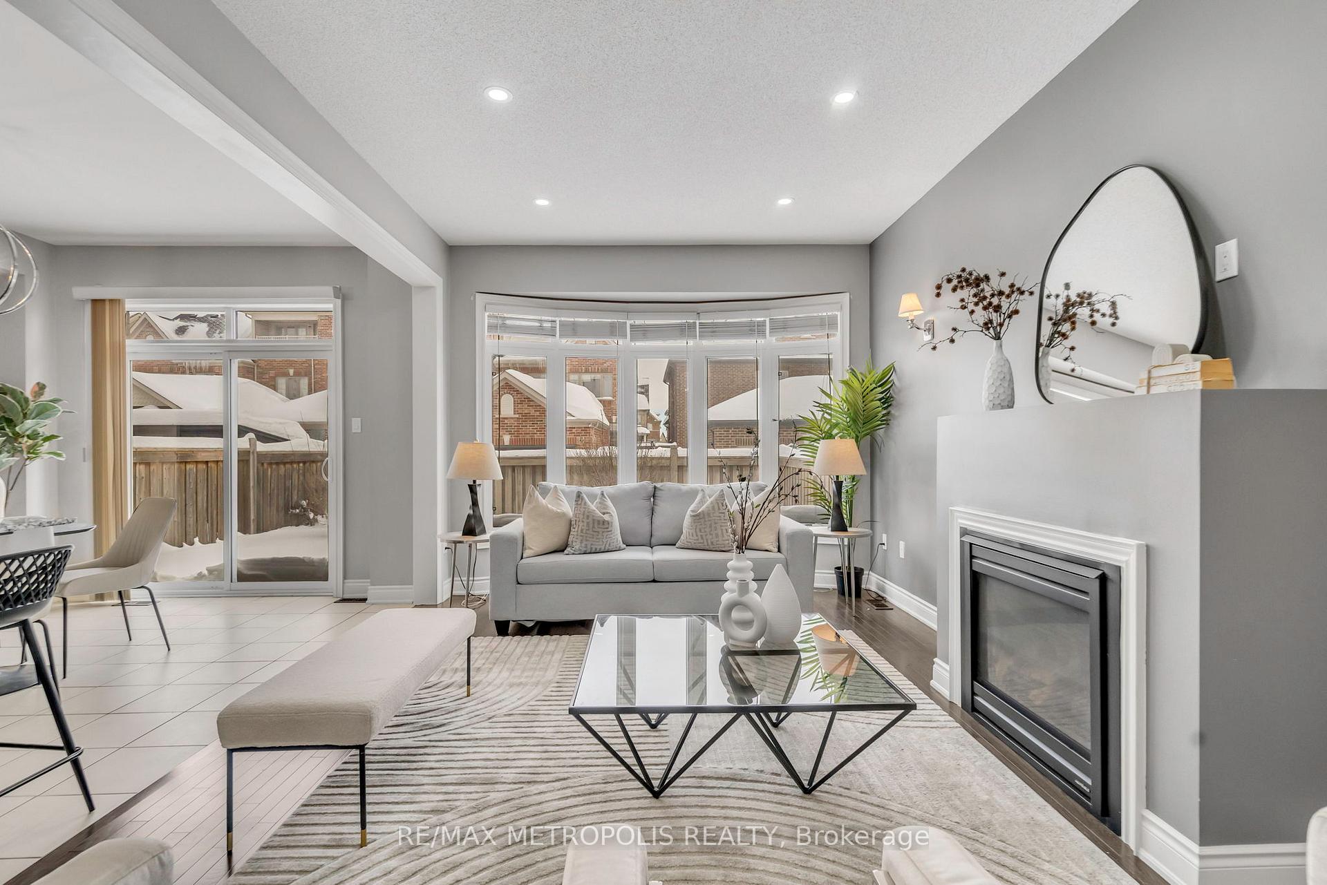 Photo 33 of 27 Dunedin Drive, Vaughan, Kleinburg — HOMEH