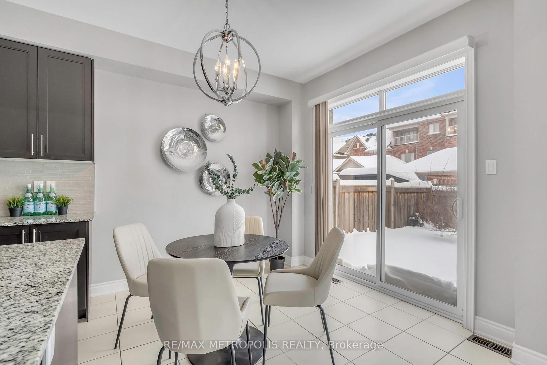 Photo 34 of 27 Dunedin Drive, Vaughan, Kleinburg — HOMEH