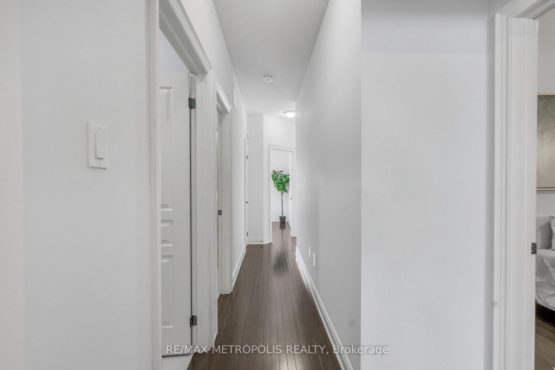 Photo 32 of 27 Dunedin Drive, Vaughan, Kleinburg — HOMEH