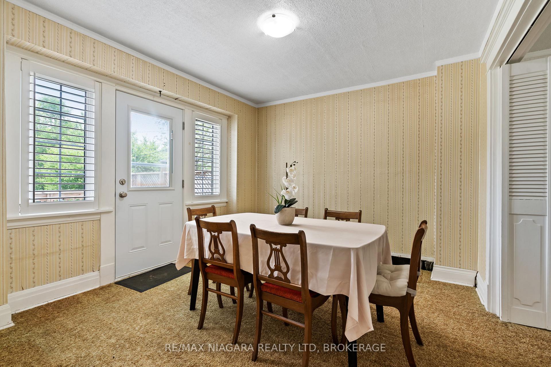 Photo 10 of 56 Highland Avenue, St. Catharines, Old Glenridge — HOMEH