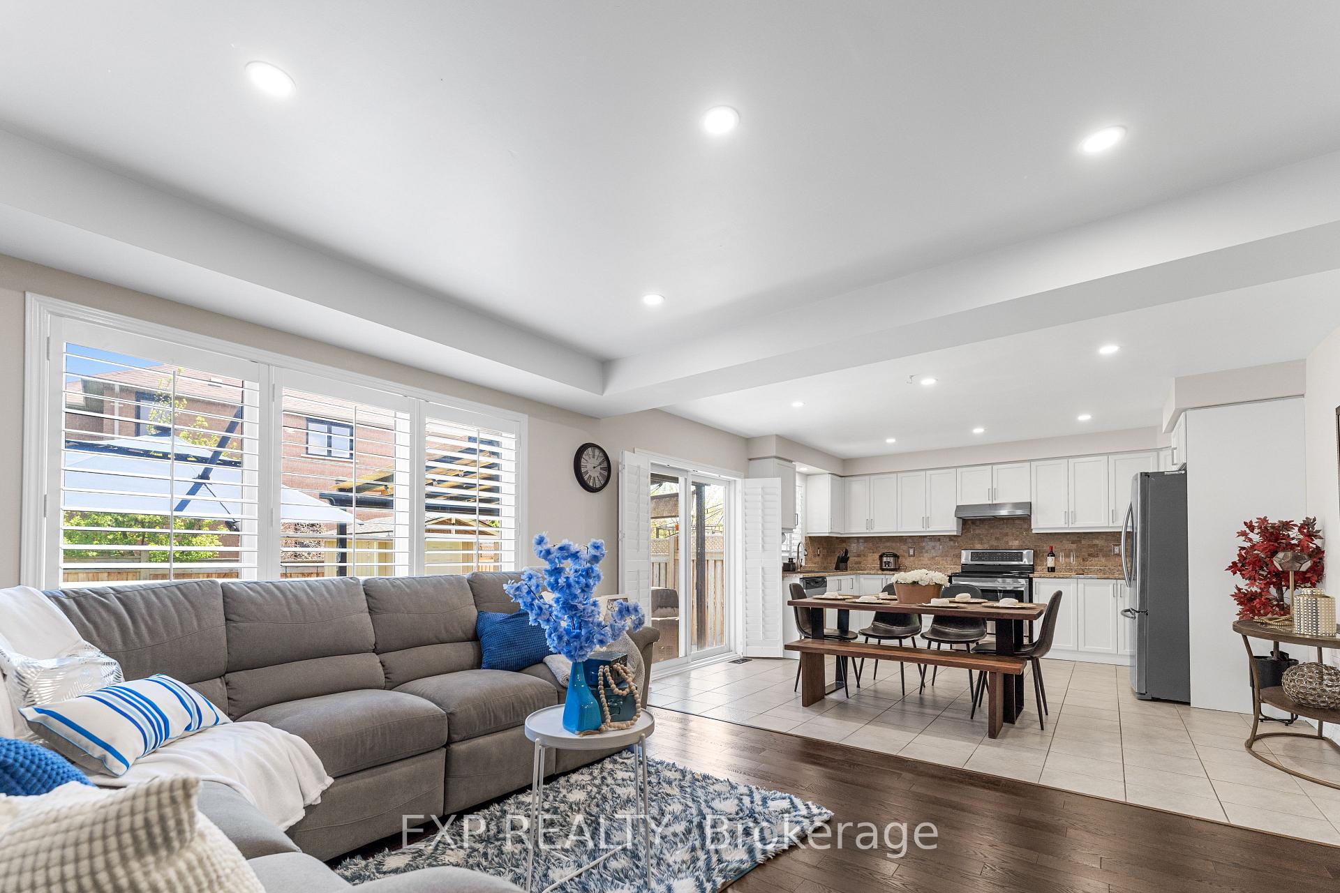Photo 16 of 90 Mccleave Crescent, Brampton, Fletcher's West — HOMEH