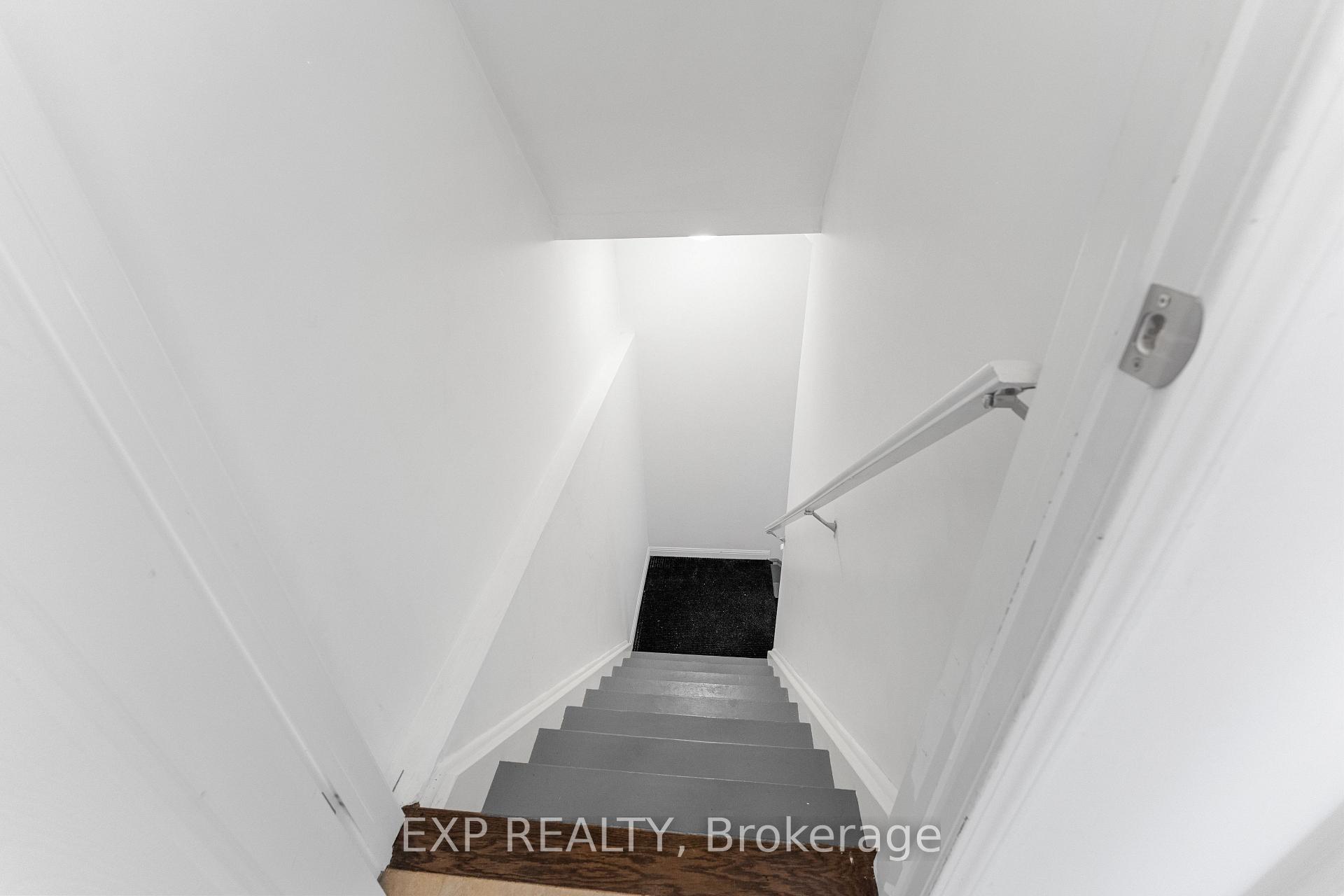 Photo 39 of 90 Mccleave Crescent, Brampton, Fletcher's West — HOMEH