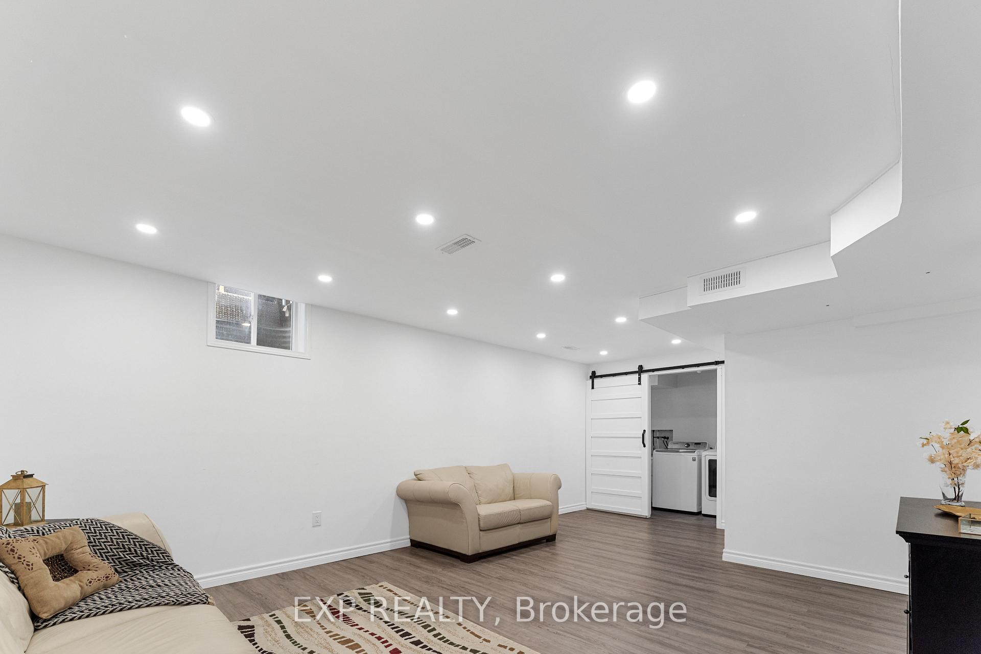 Photo 44 of 90 Mccleave Crescent, Brampton, Fletcher's West — HOMEH