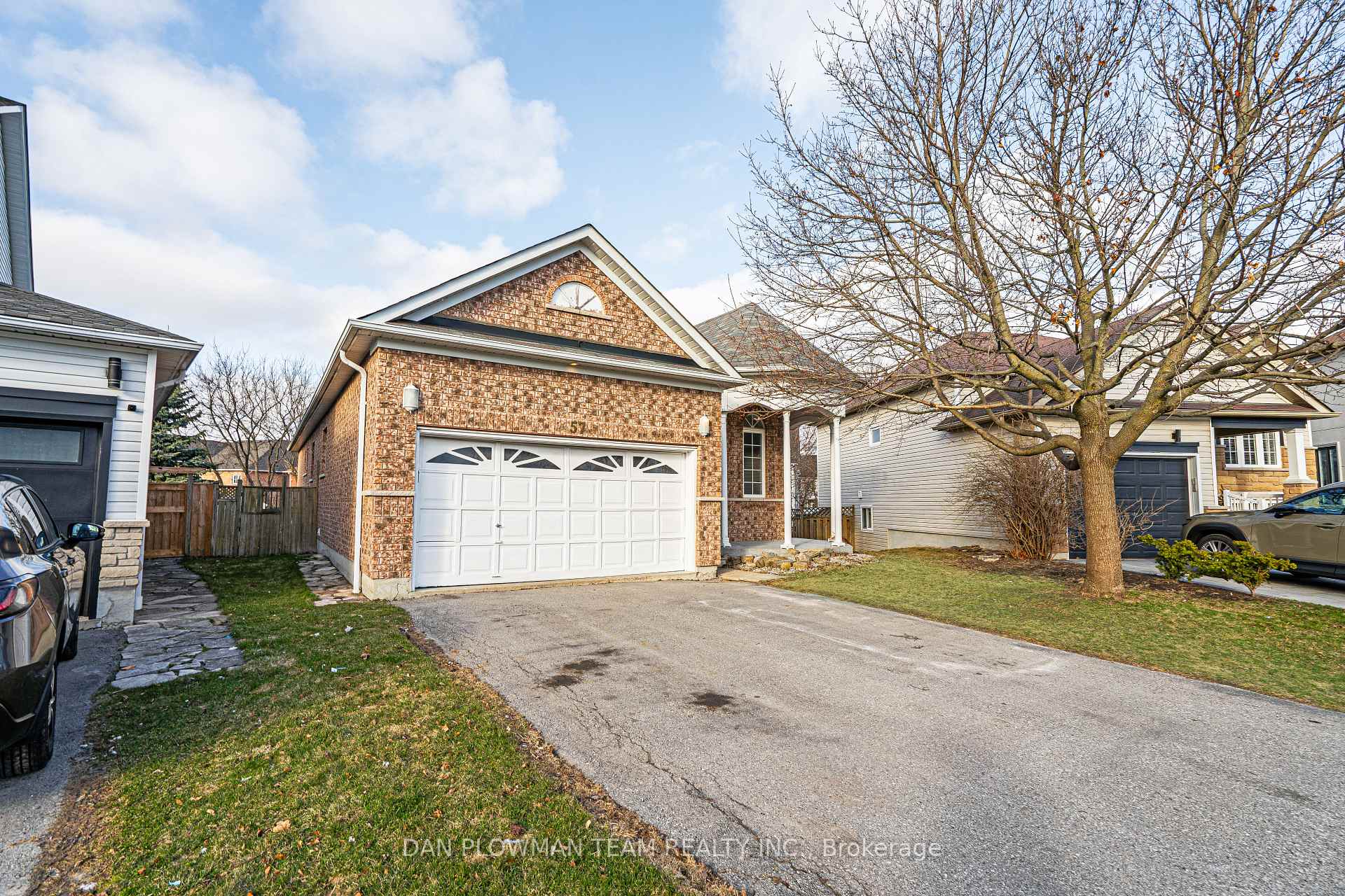 Photo 15 of 57 Ault Crescent, Whitby, Brooklin — HOMEH