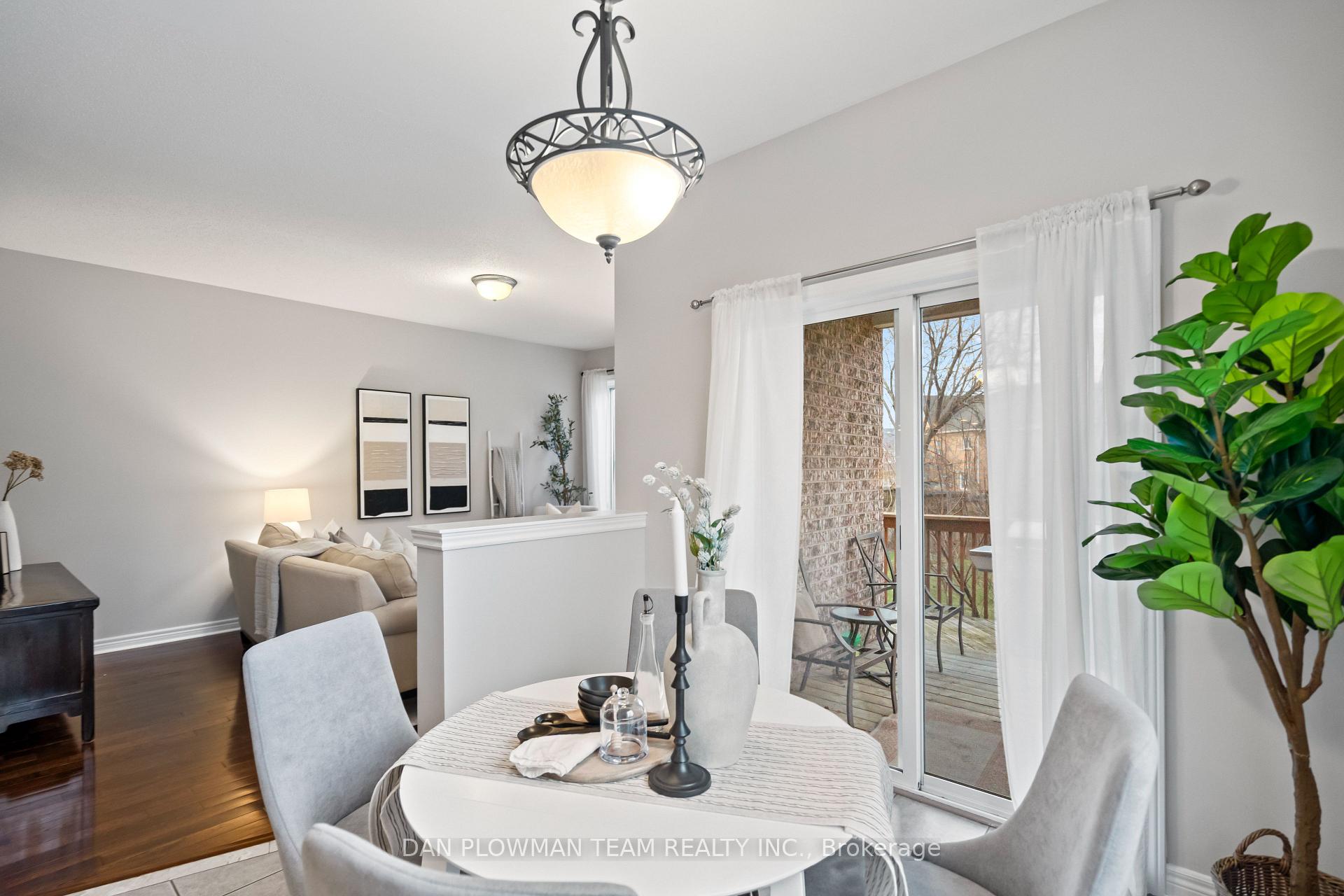 Photo 32 of 57 Ault Crescent, Whitby, Brooklin — HOMEH
