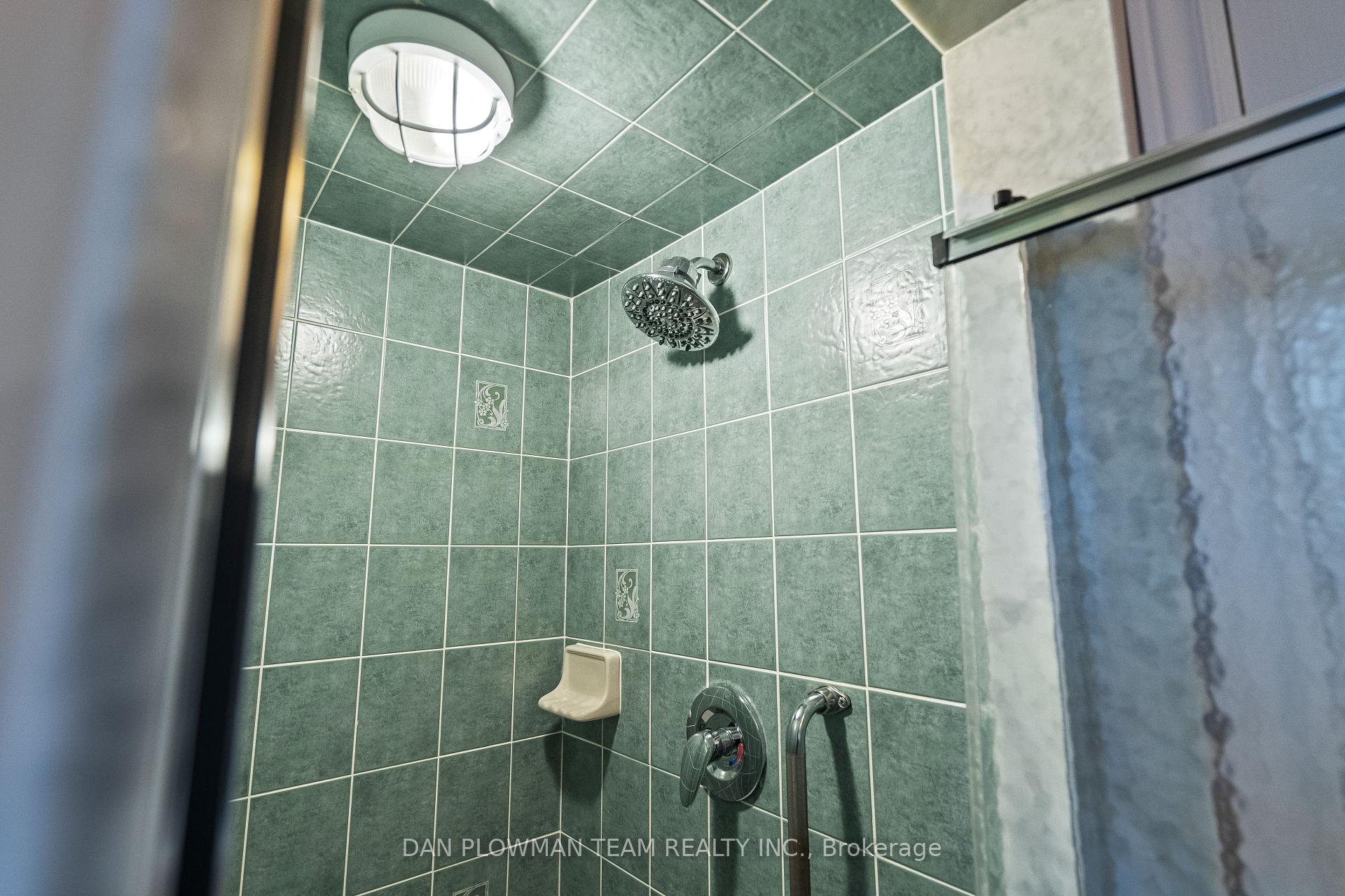Photo 29 of 57 Ault Crescent, Whitby, Brooklin — HOMEH