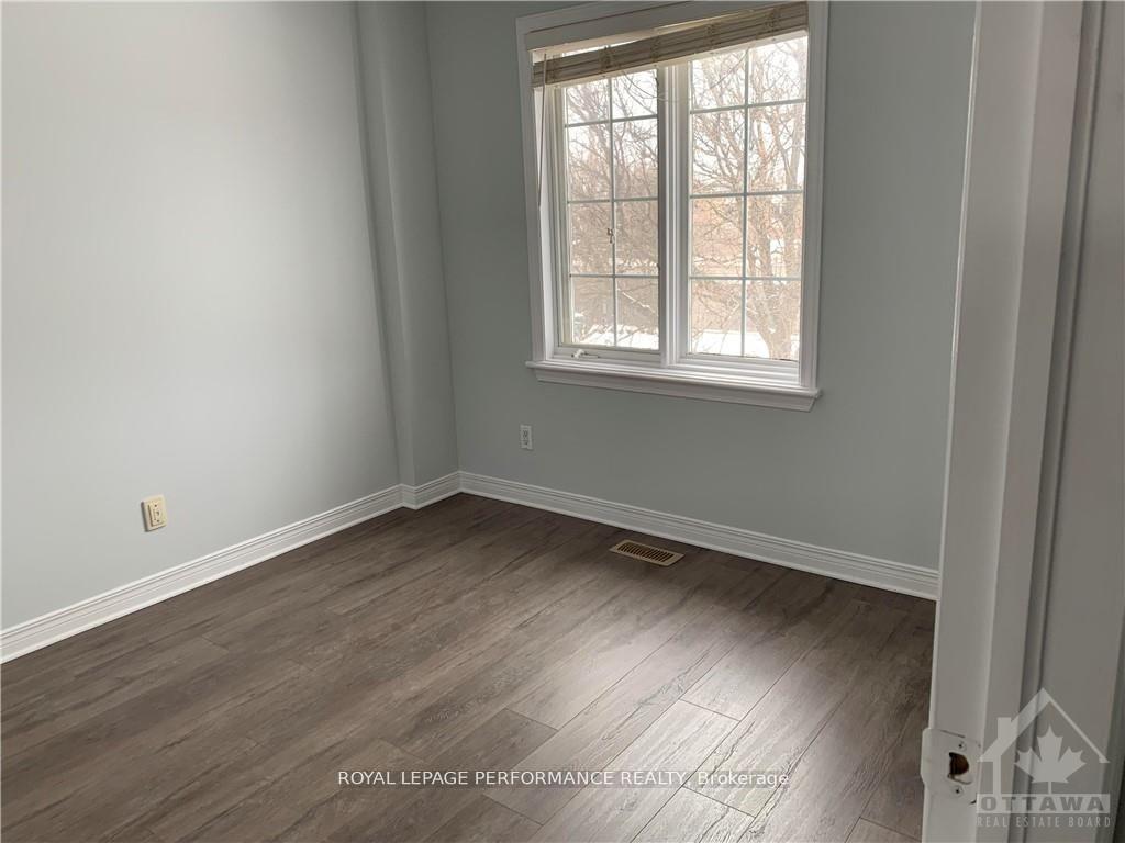 Photo 14 of 1579 Marley Crescent SE, Ottawa, Carson Grove — HOMEH