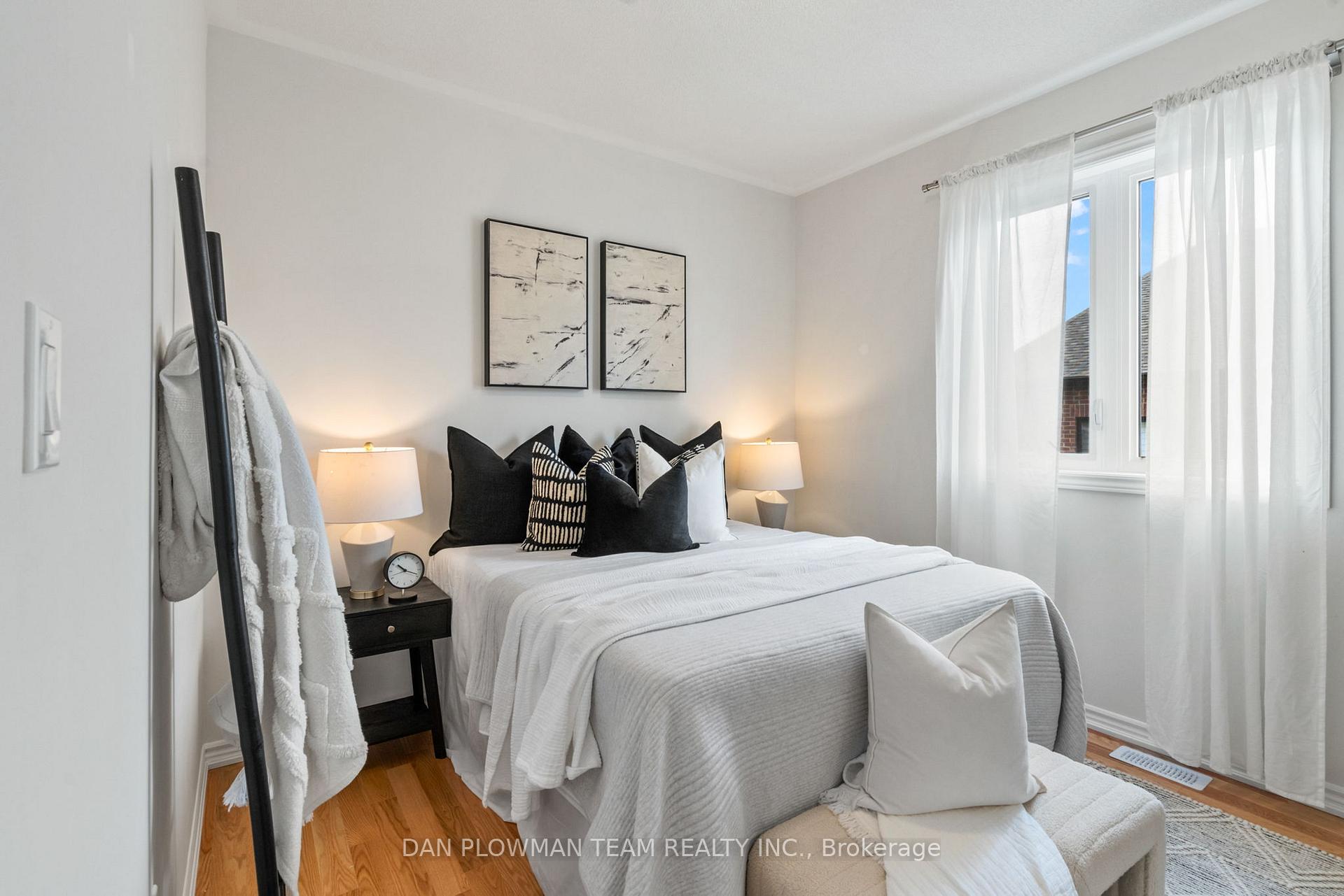 Photo 15 of 12 Jadite Street, Whitby, Rural Whitby — HOMEH