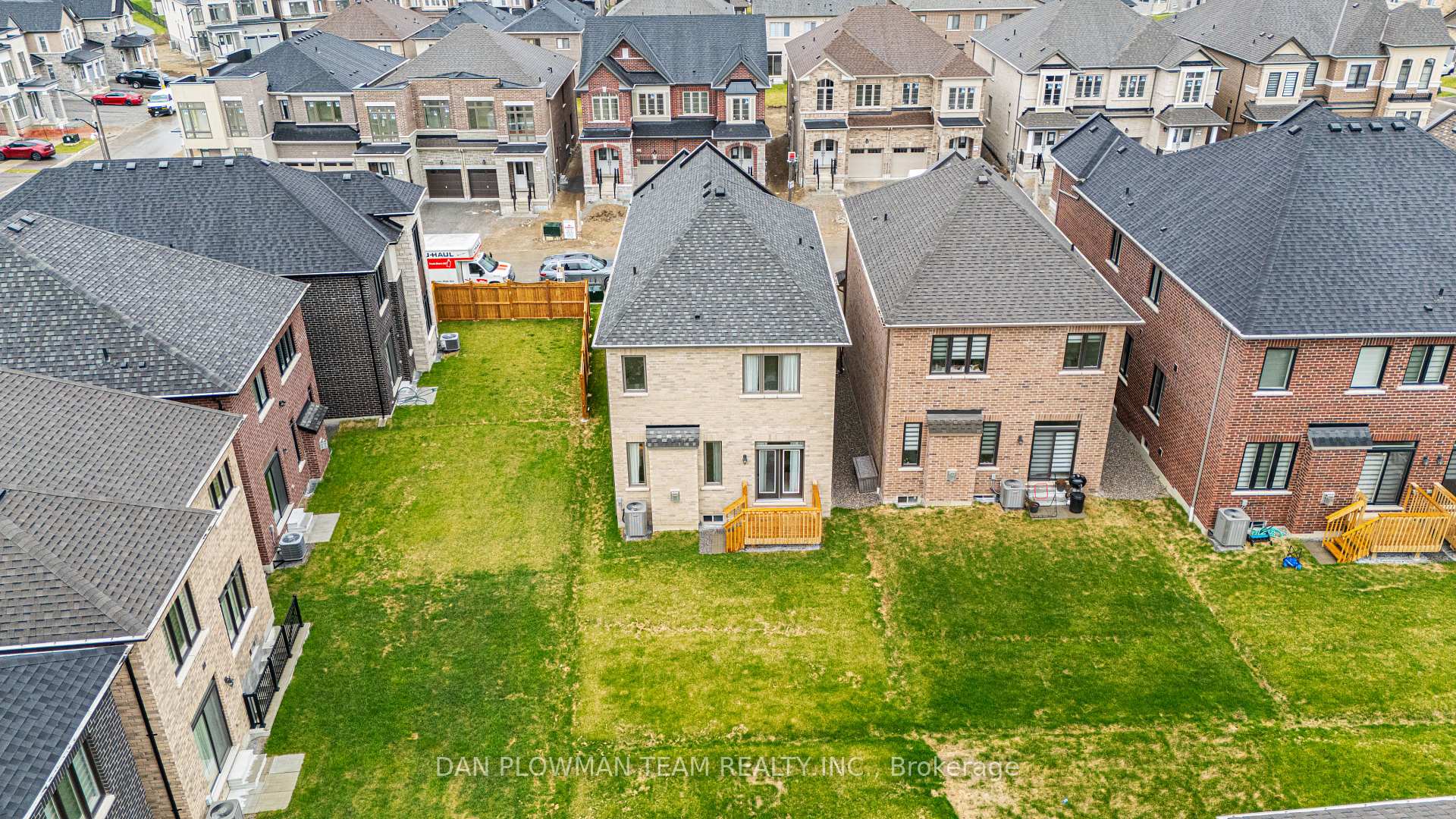 Photo 28 of 12 Jadite Street, Whitby, Rural Whitby — HOMEH