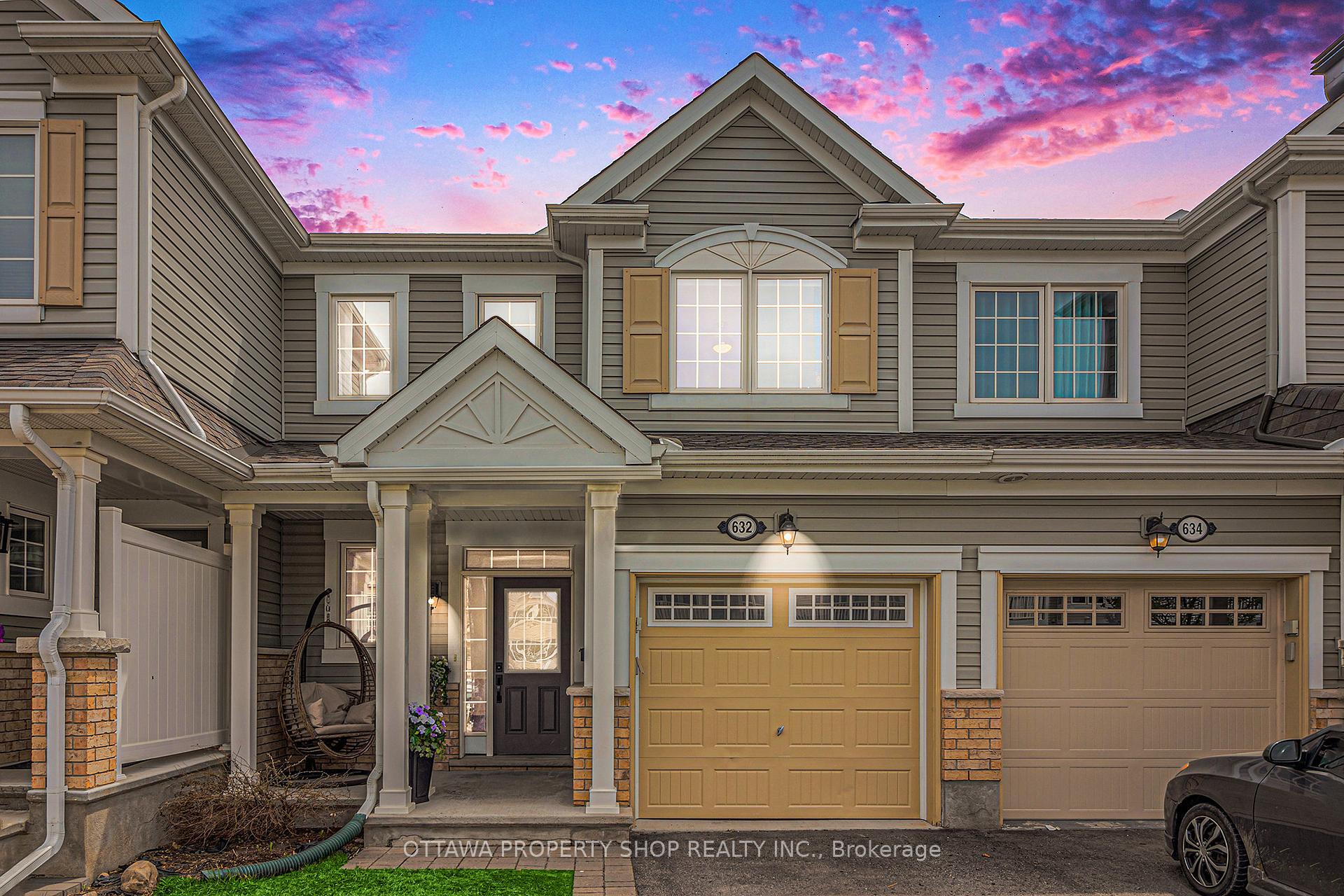 Photo 2 of 632 Bluegill Ave, Ottawa, Barrhaven - Half Moon Bay — HOMEH