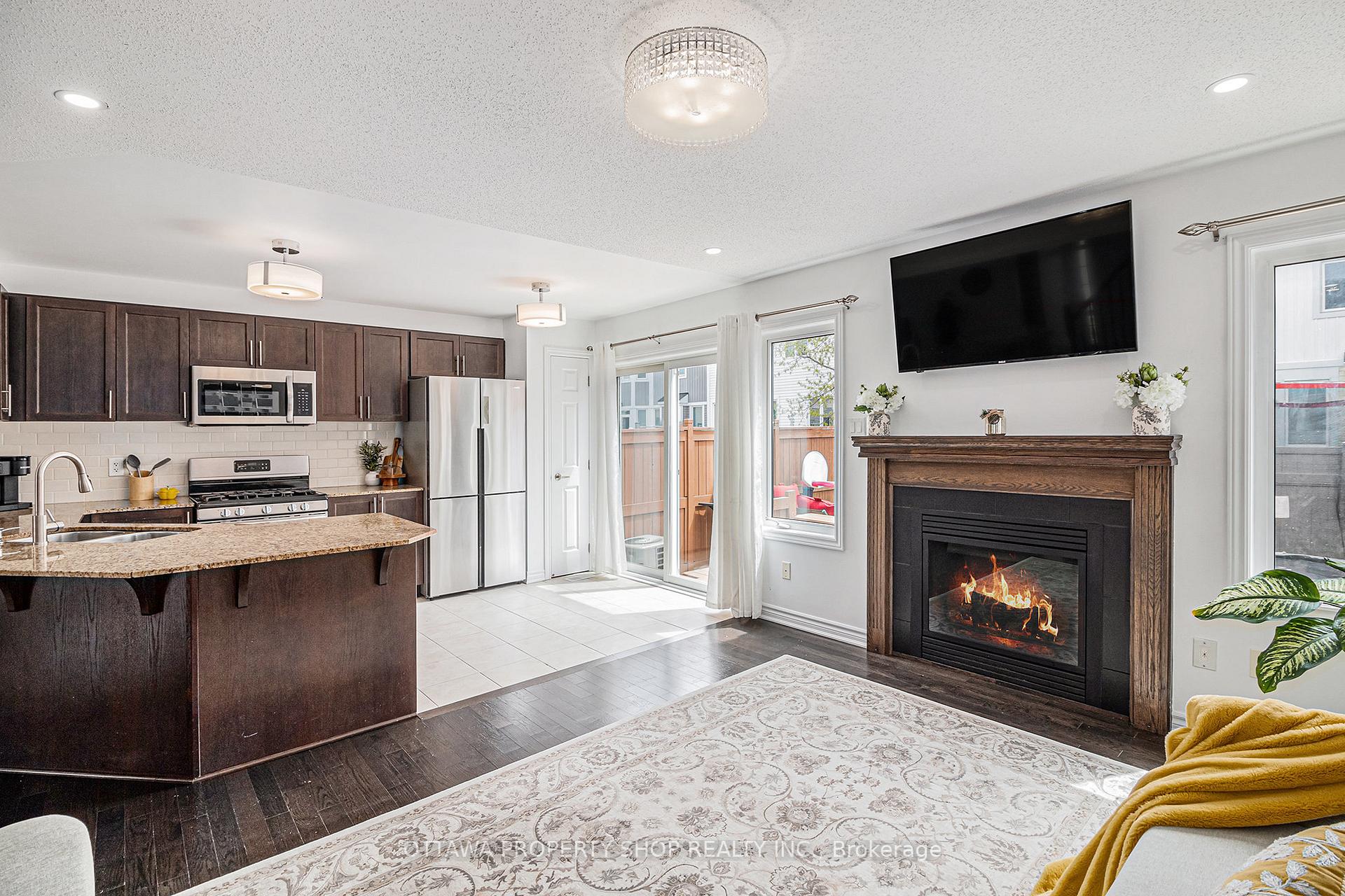 Photo 8 of 632 Bluegill Ave, Ottawa, Barrhaven - Half Moon Bay — HOMEH