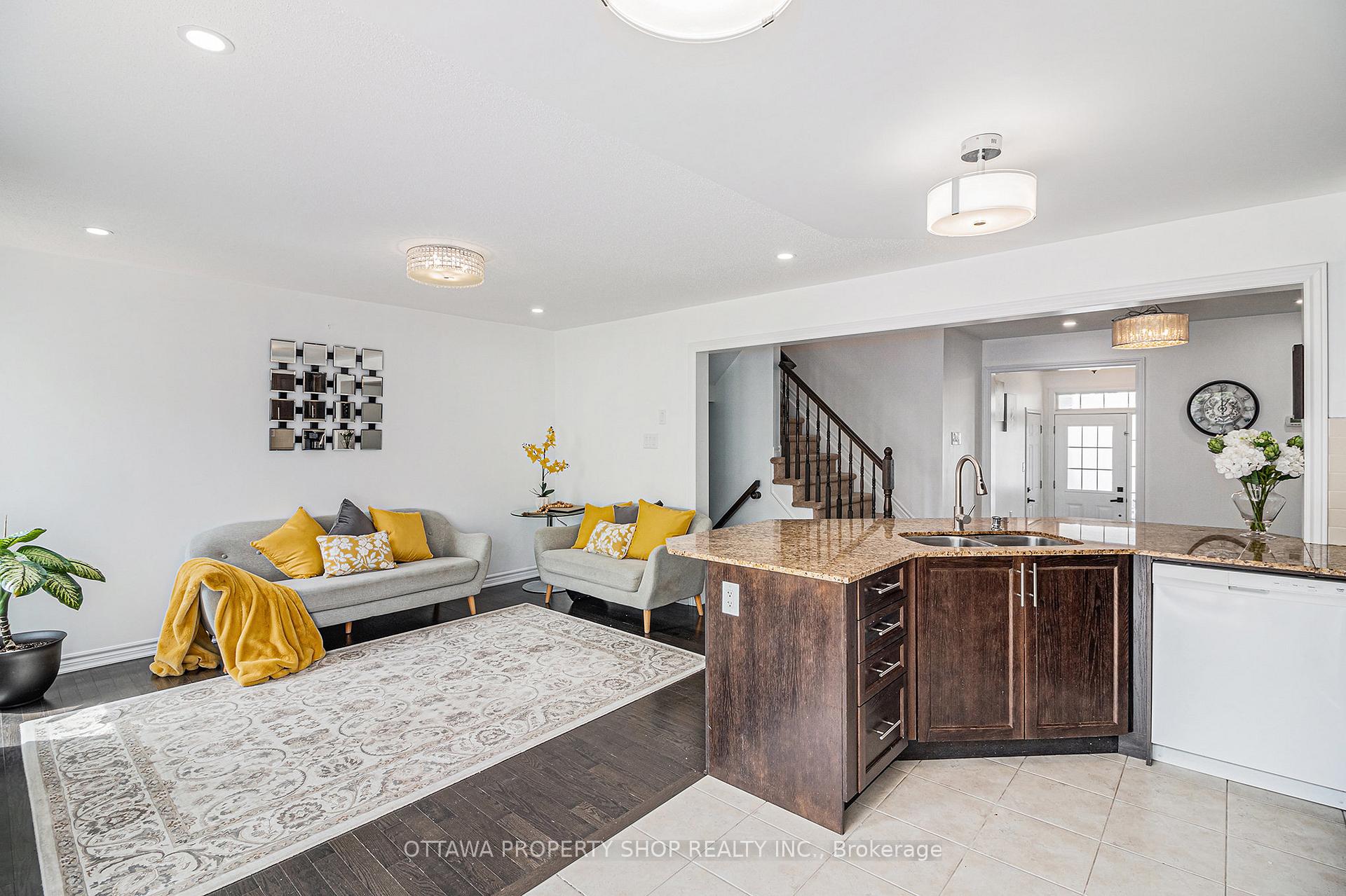 Photo 10 of 632 Bluegill Ave, Ottawa, Barrhaven - Half Moon Bay — HOMEH