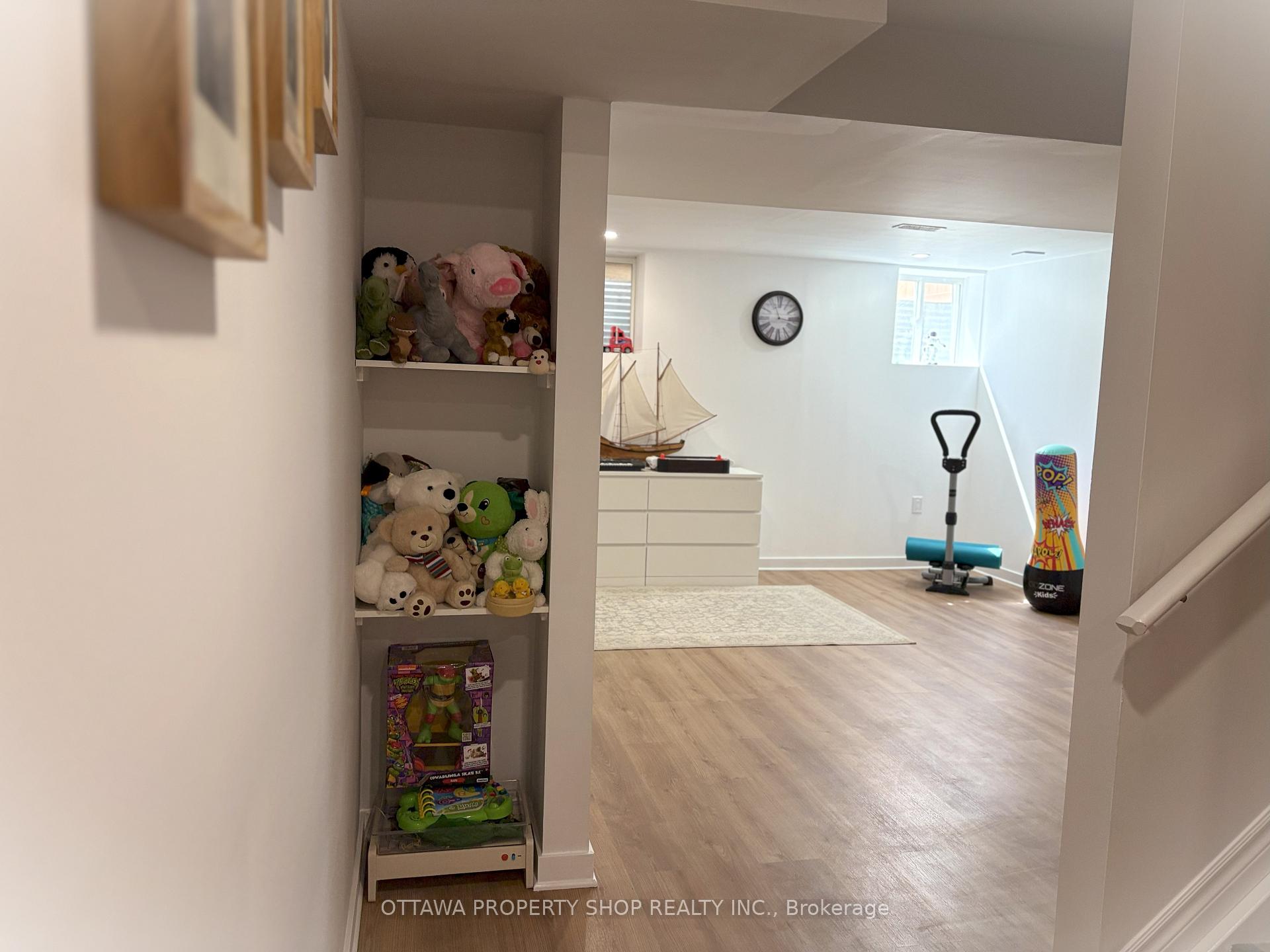 Photo 19 of 632 Bluegill Ave, Ottawa, Barrhaven - Half Moon Bay — HOMEH