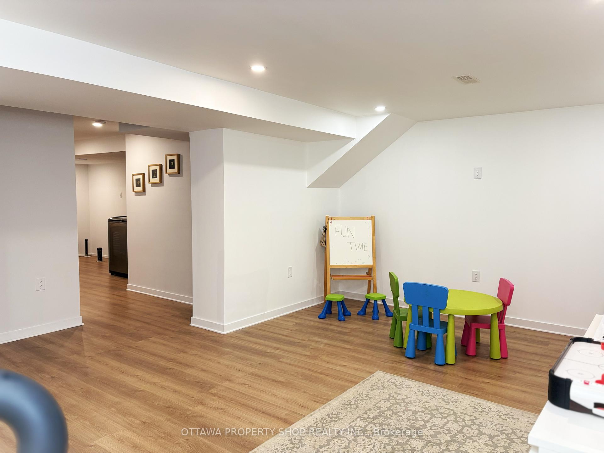Photo 20 of 632 Bluegill Ave, Ottawa, Barrhaven - Half Moon Bay — HOMEH