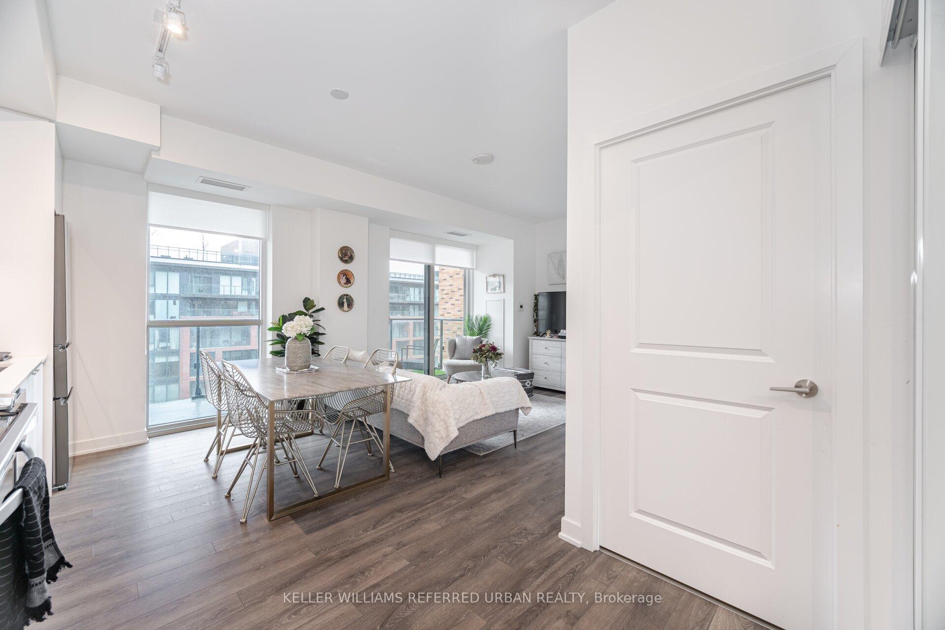 Photo 3 of Unit 712, 100 Eagle Rock Way, Vaughan, Maple — HOMEH