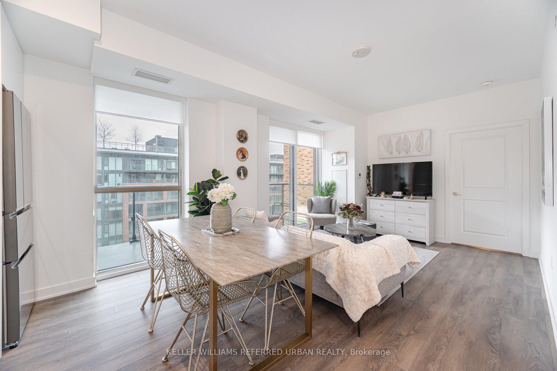 Photo 4 of Unit 712, 100 Eagle Rock Way, Vaughan, Maple — HOMEH