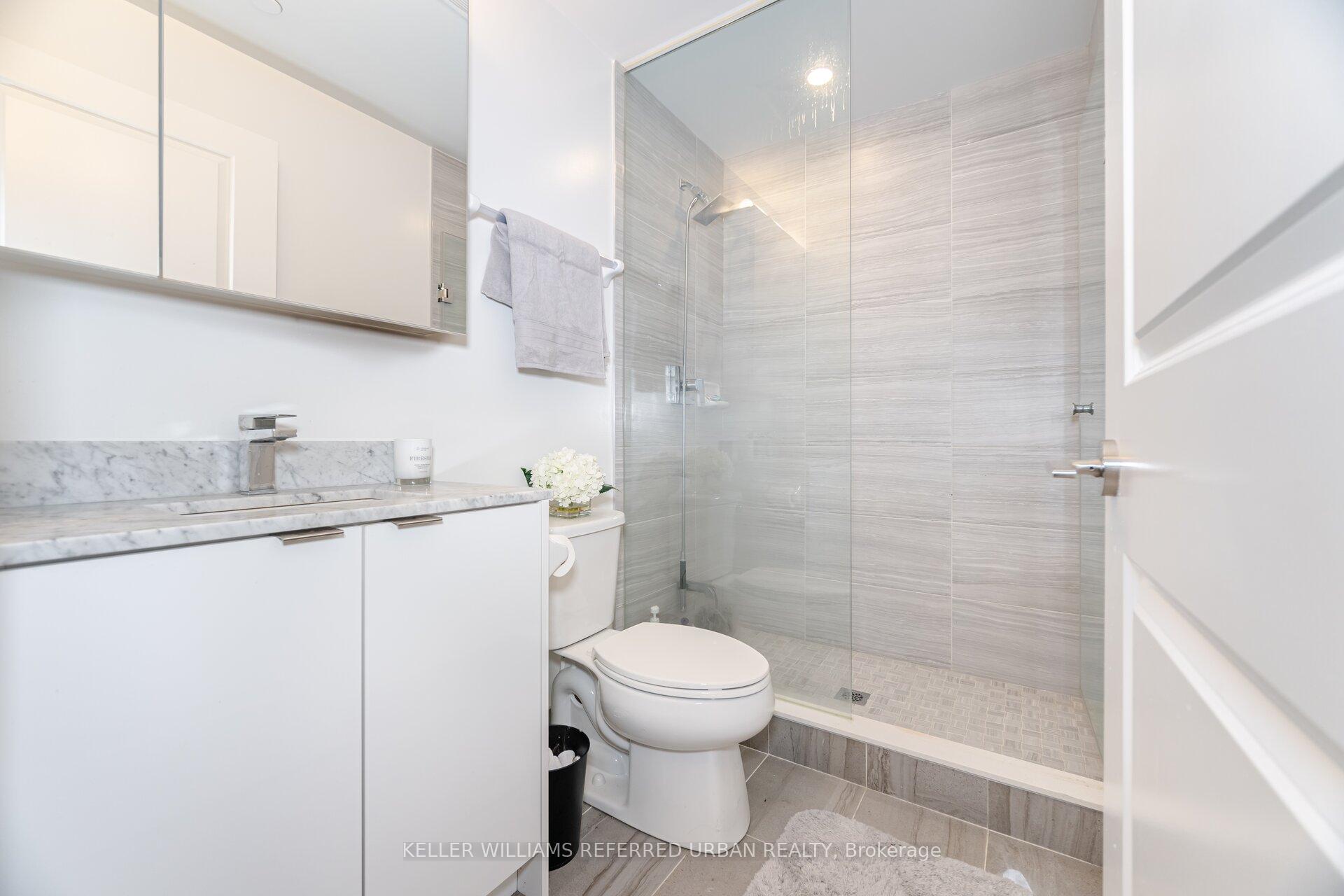 Photo 11 of Unit 712, 100 Eagle Rock Way, Vaughan, Maple — HOMEH