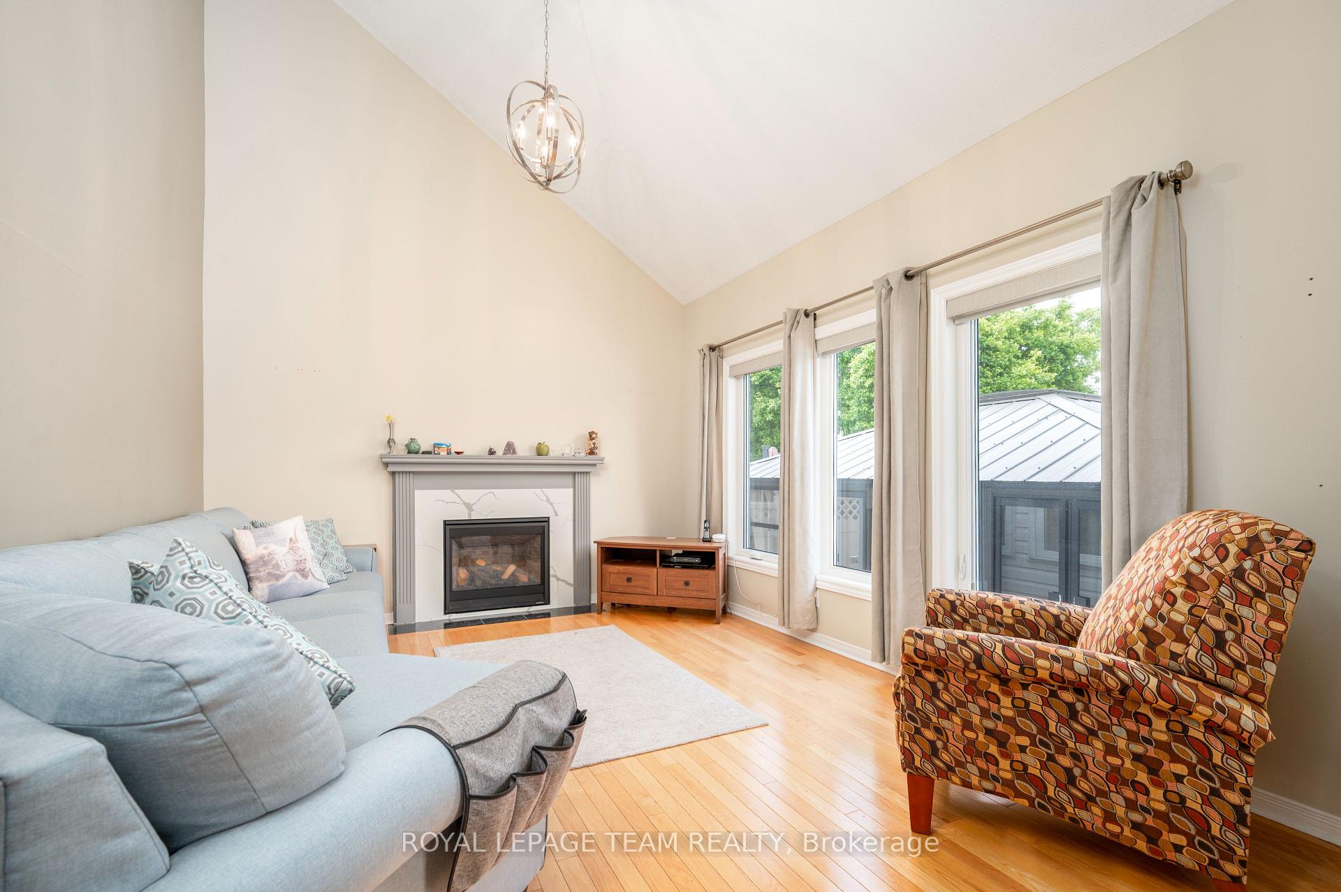 Photo 14 of 1644 Agatha Street, Ottawa, Fallingbrook/Pineridge — HOMEH