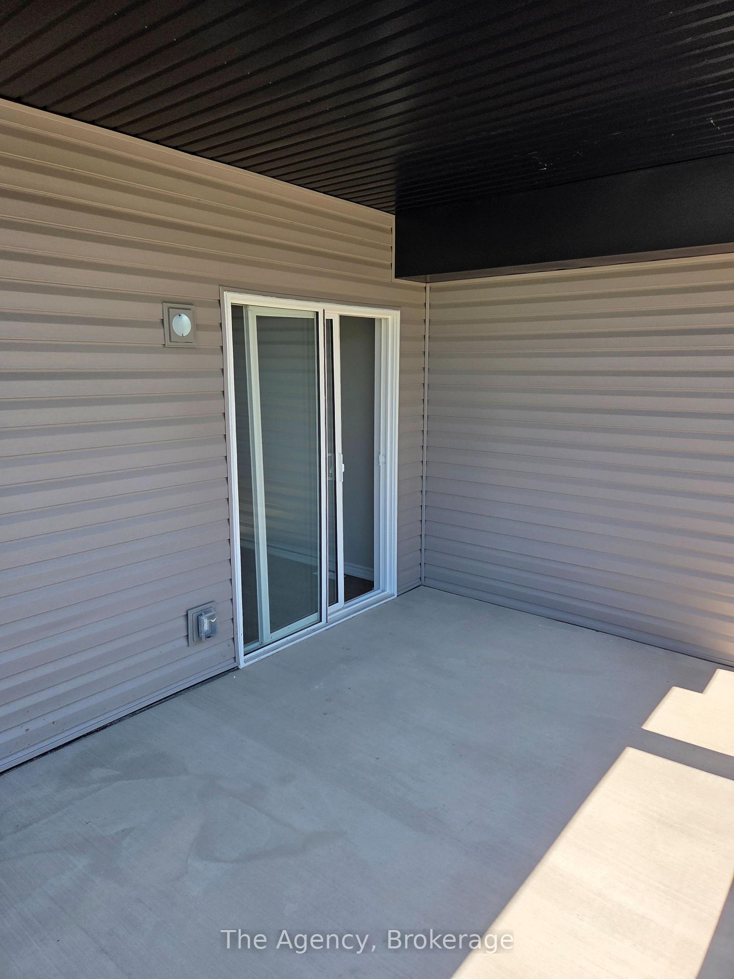 Photo 2 of 87 Superior Street, Welland, Lincoln/Crowland — HOMEH