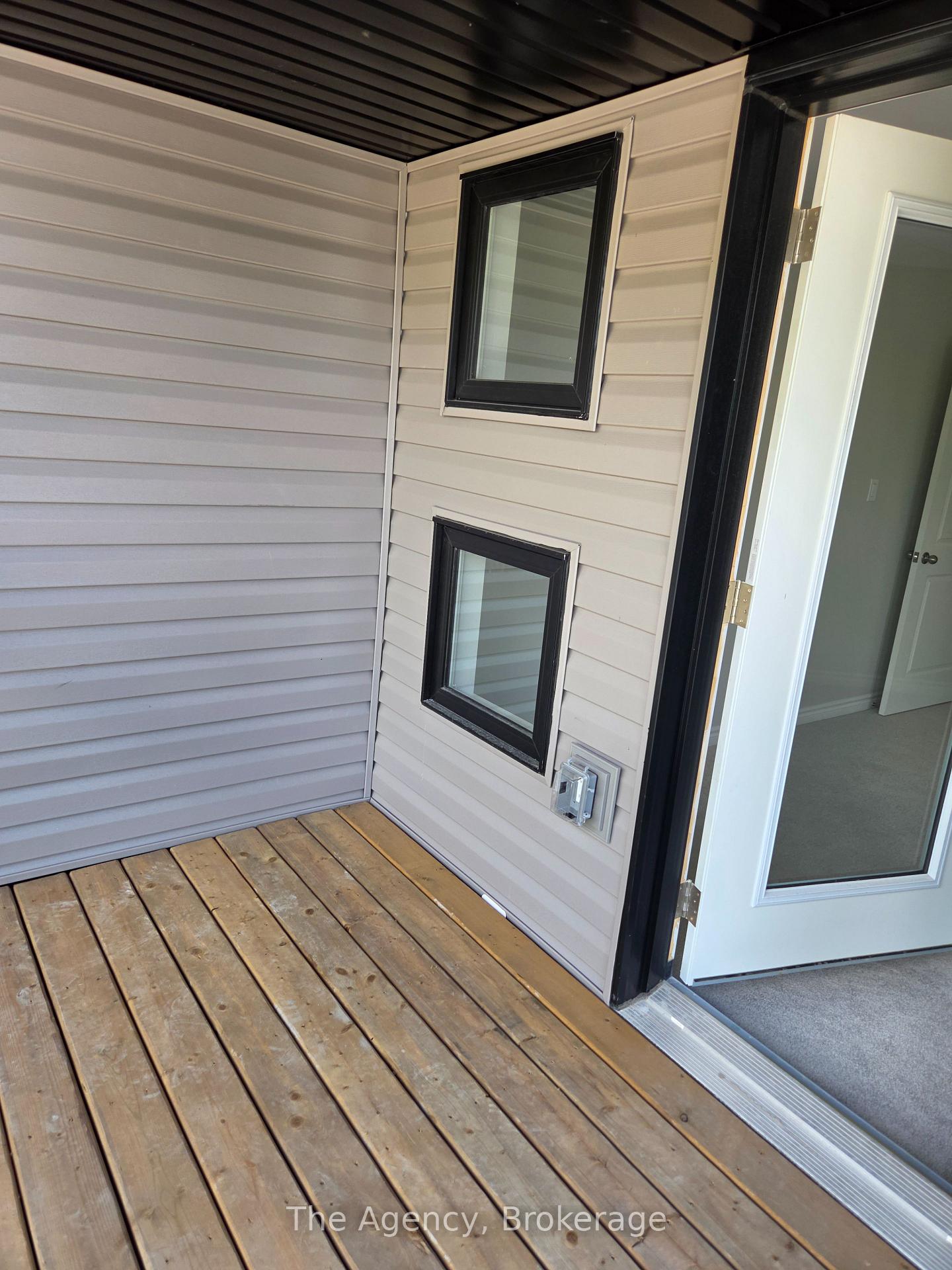Photo 3 of 87 Superior Street, Welland, Lincoln/Crowland — HOMEH