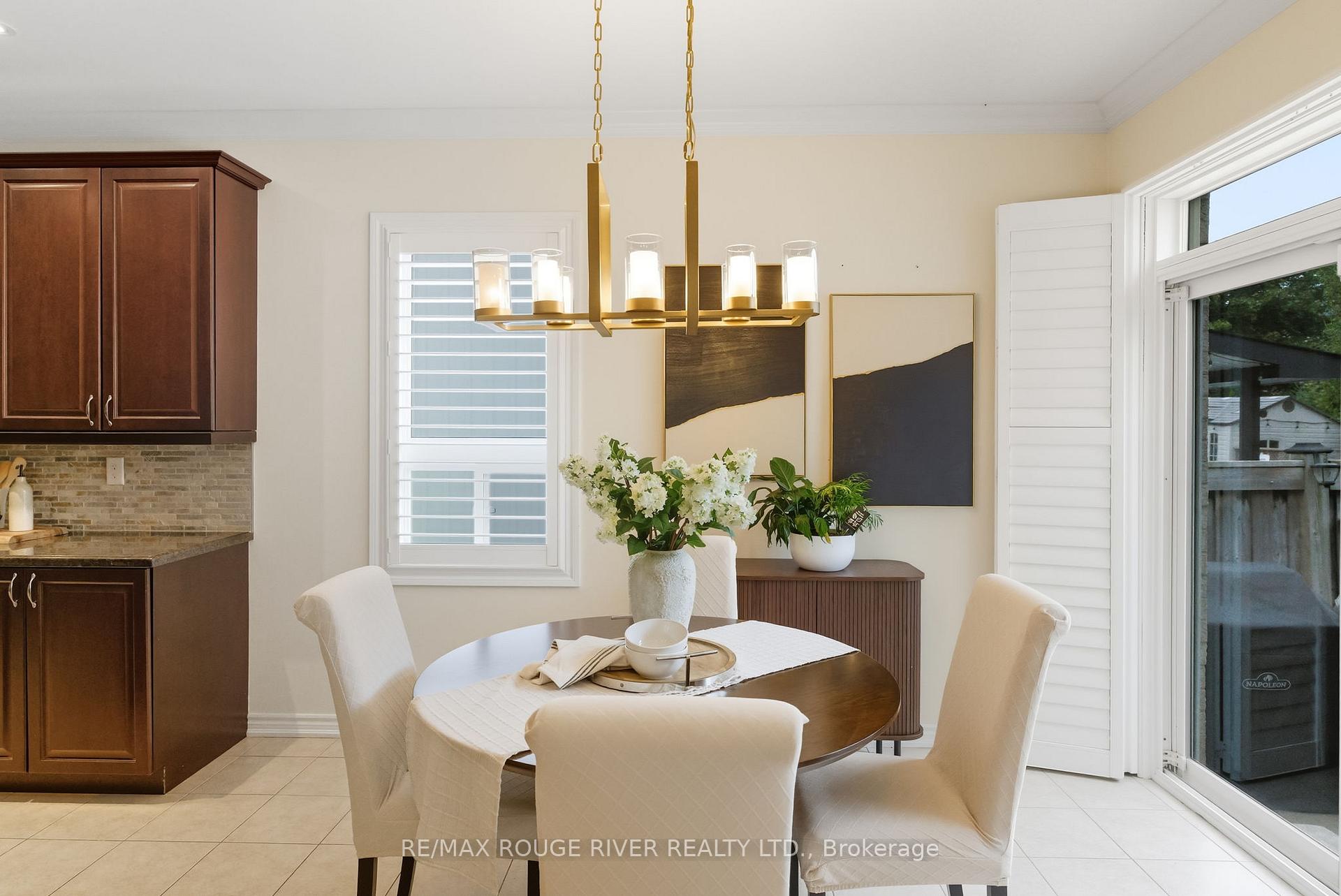 Photo 11 of 16 Brough Court, Clarington, Bowmanville — HOMEH