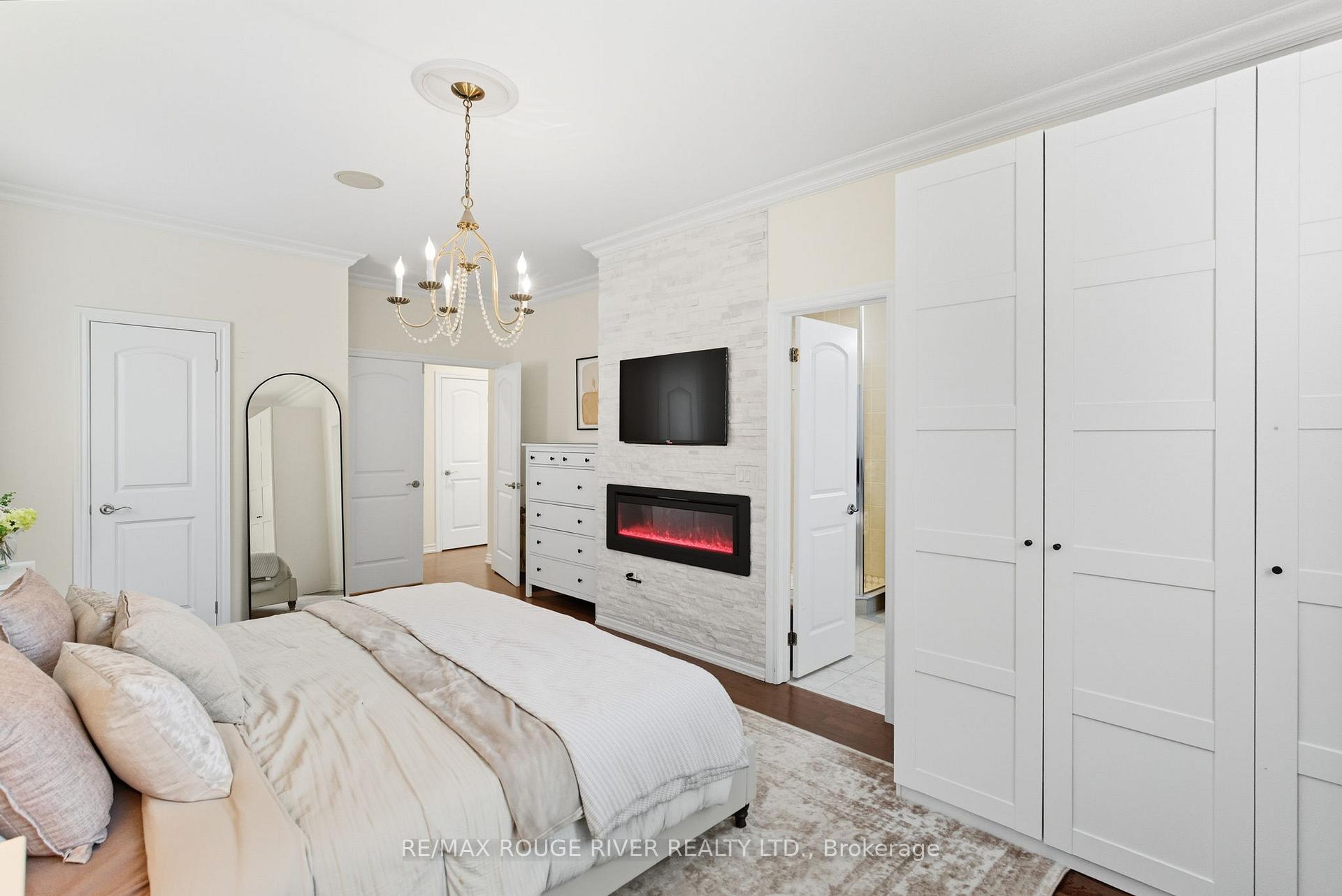 Photo 22 of 16 Brough Court, Clarington, Bowmanville — HOMEH